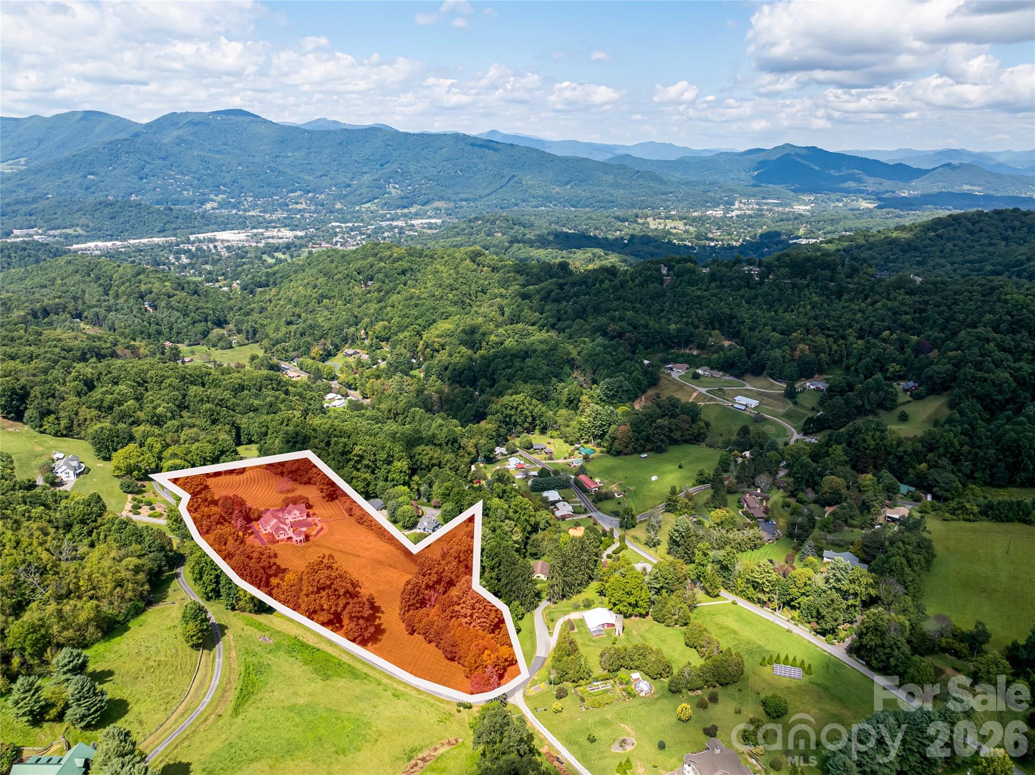 208 Parrish Farm Road — Waynesville