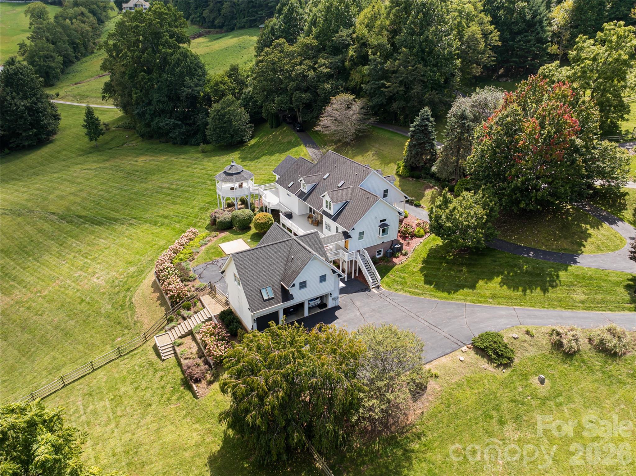 208 Parrish Farm Road — Waynesville