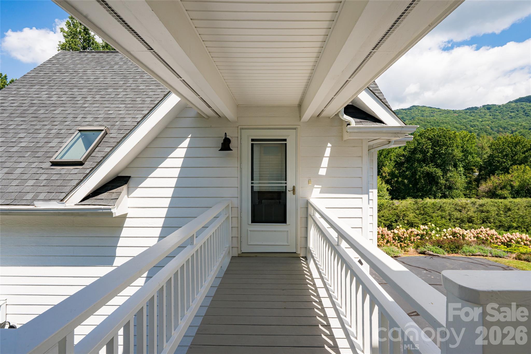 208 Parrish Farm Road — Waynesville