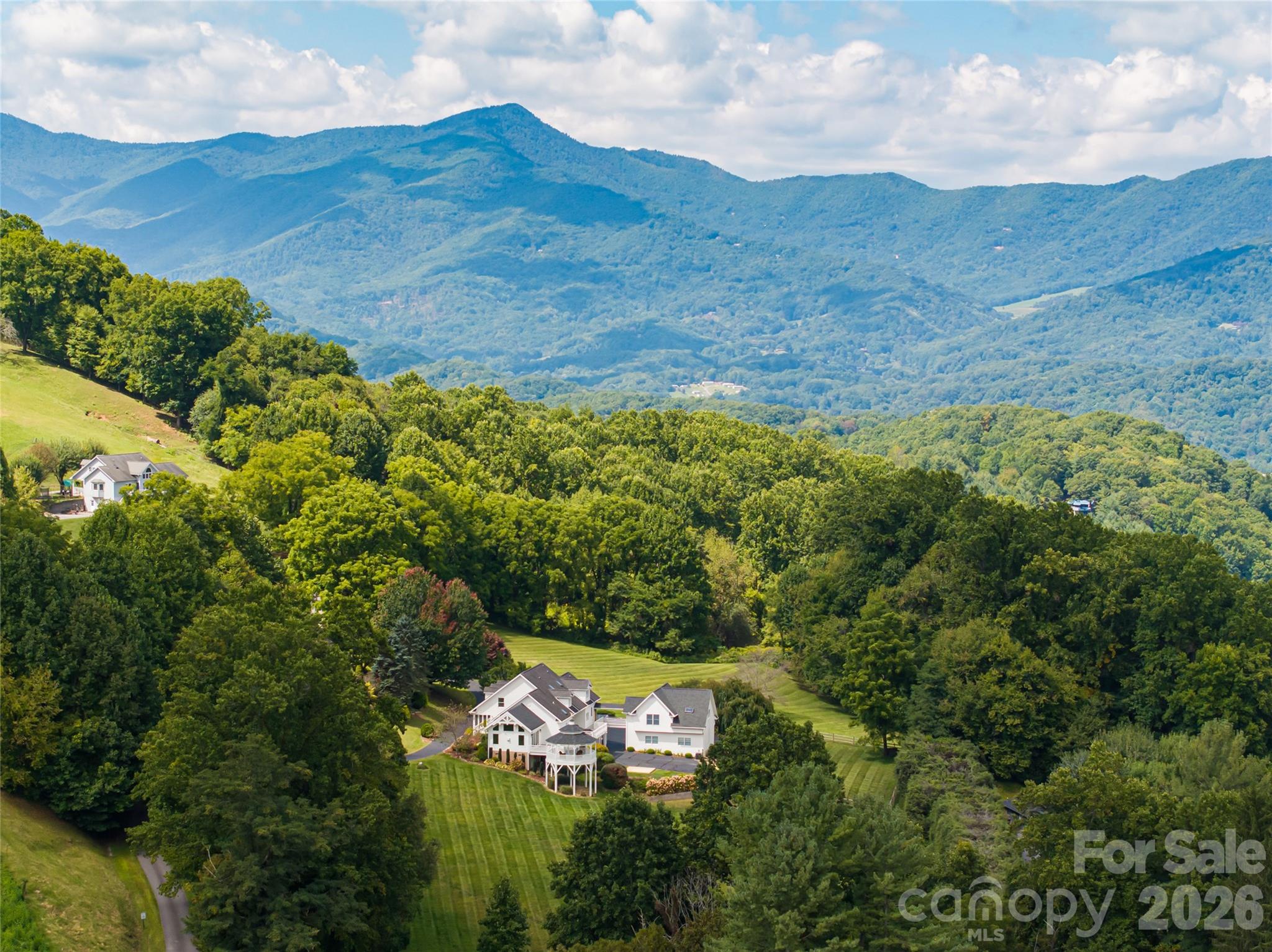 208 Parrish Farm Road — Waynesville