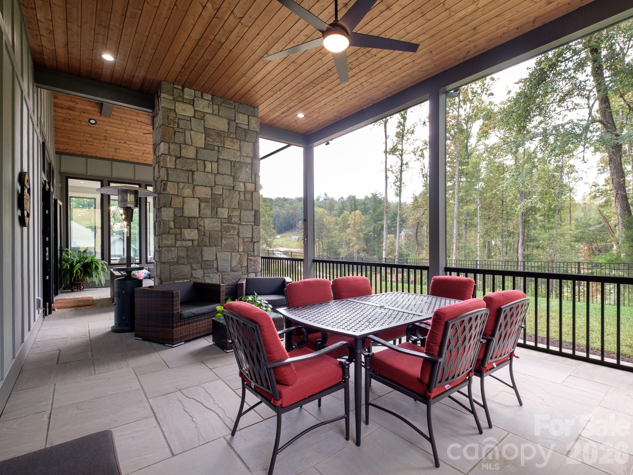 422 Ascension Valley — Horse Shoe