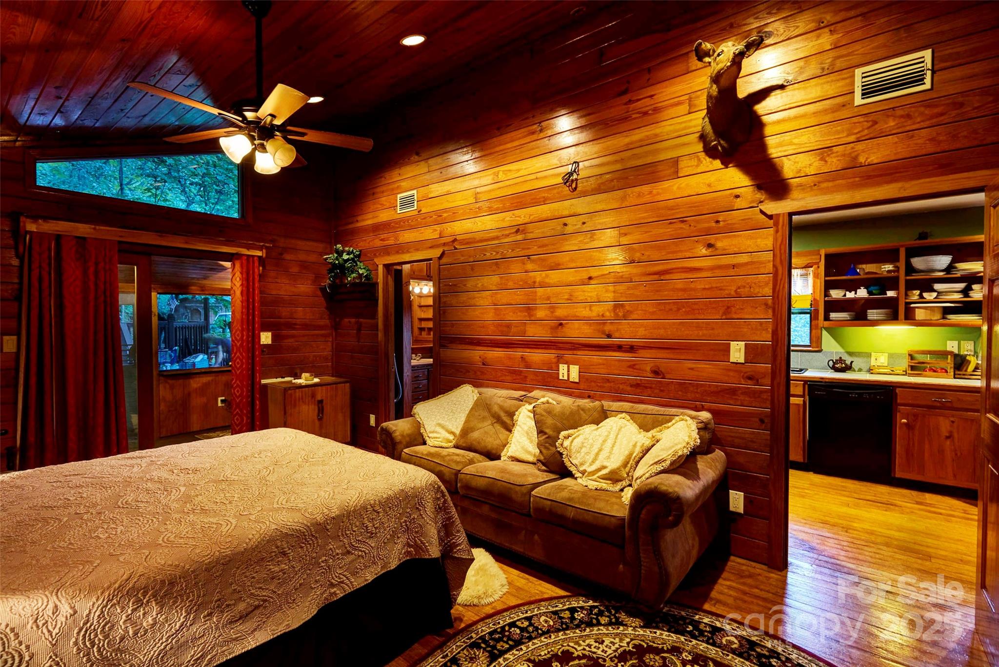 139 Forest Hills Road — Bryson City