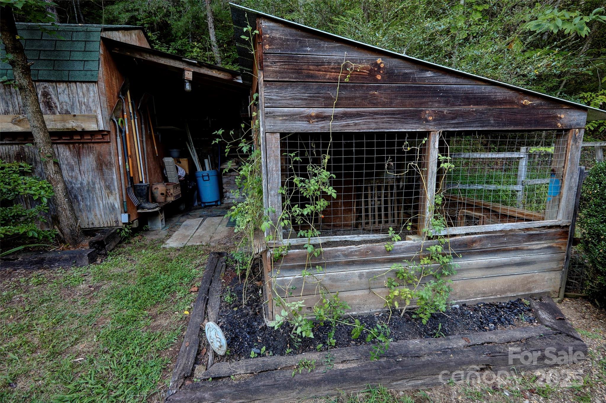 139 Forest Hills Road — Bryson City