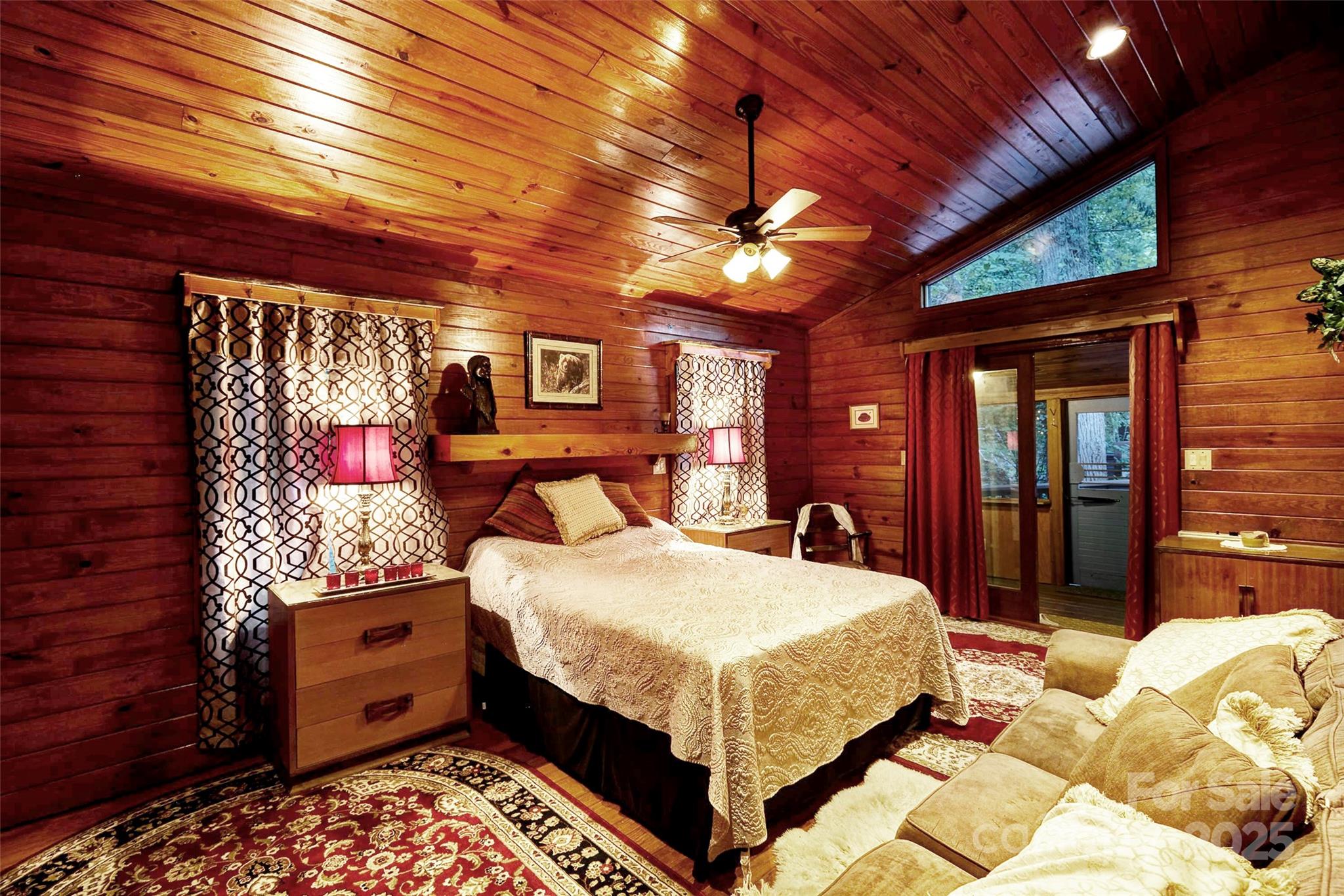 139 Forest Hills Road — Bryson City
