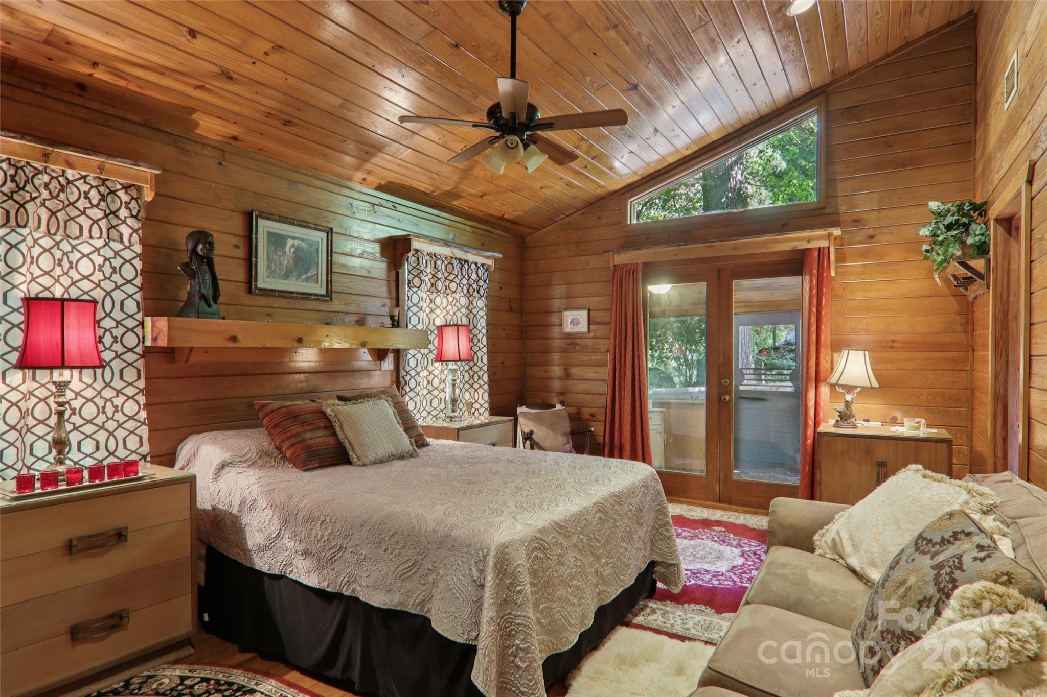 139 Forest Hills Road — Bryson City