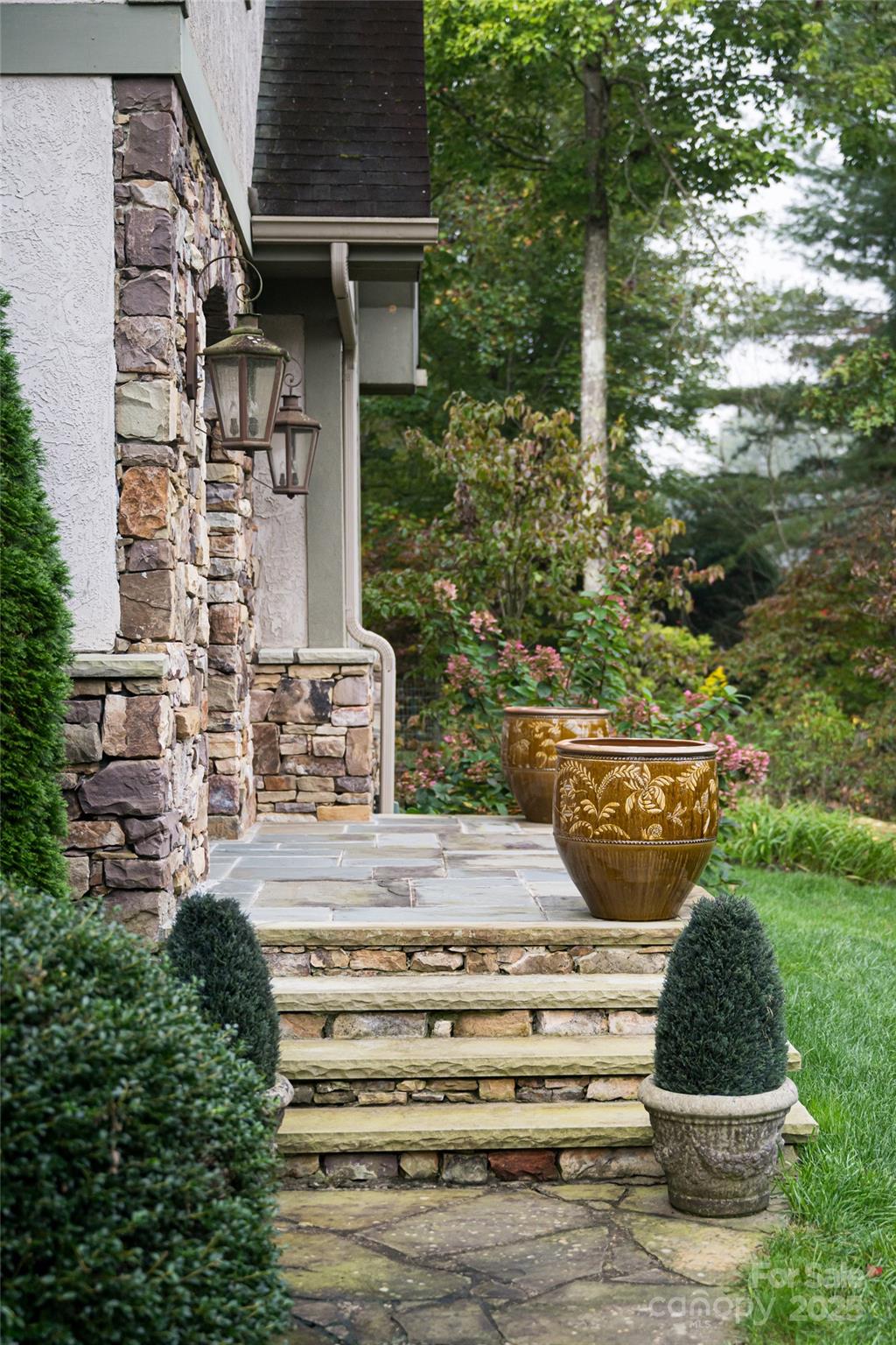 53 Cedar Hill Drive — Asheville