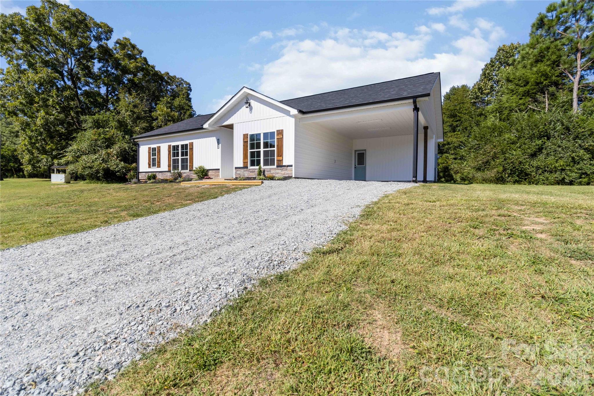 2605 Mt Prospect Road — Chester