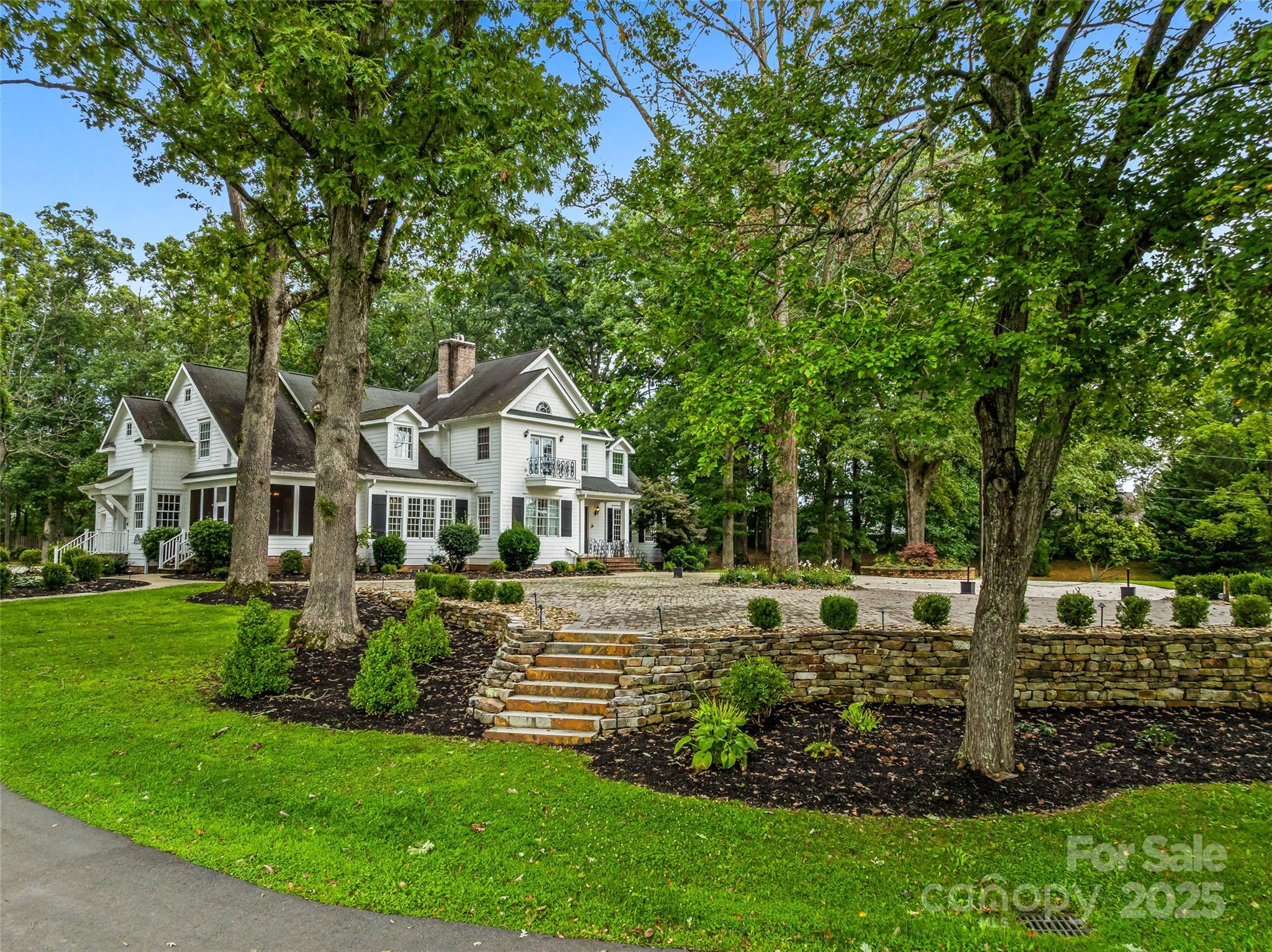 26 Cook Lane — Mills River