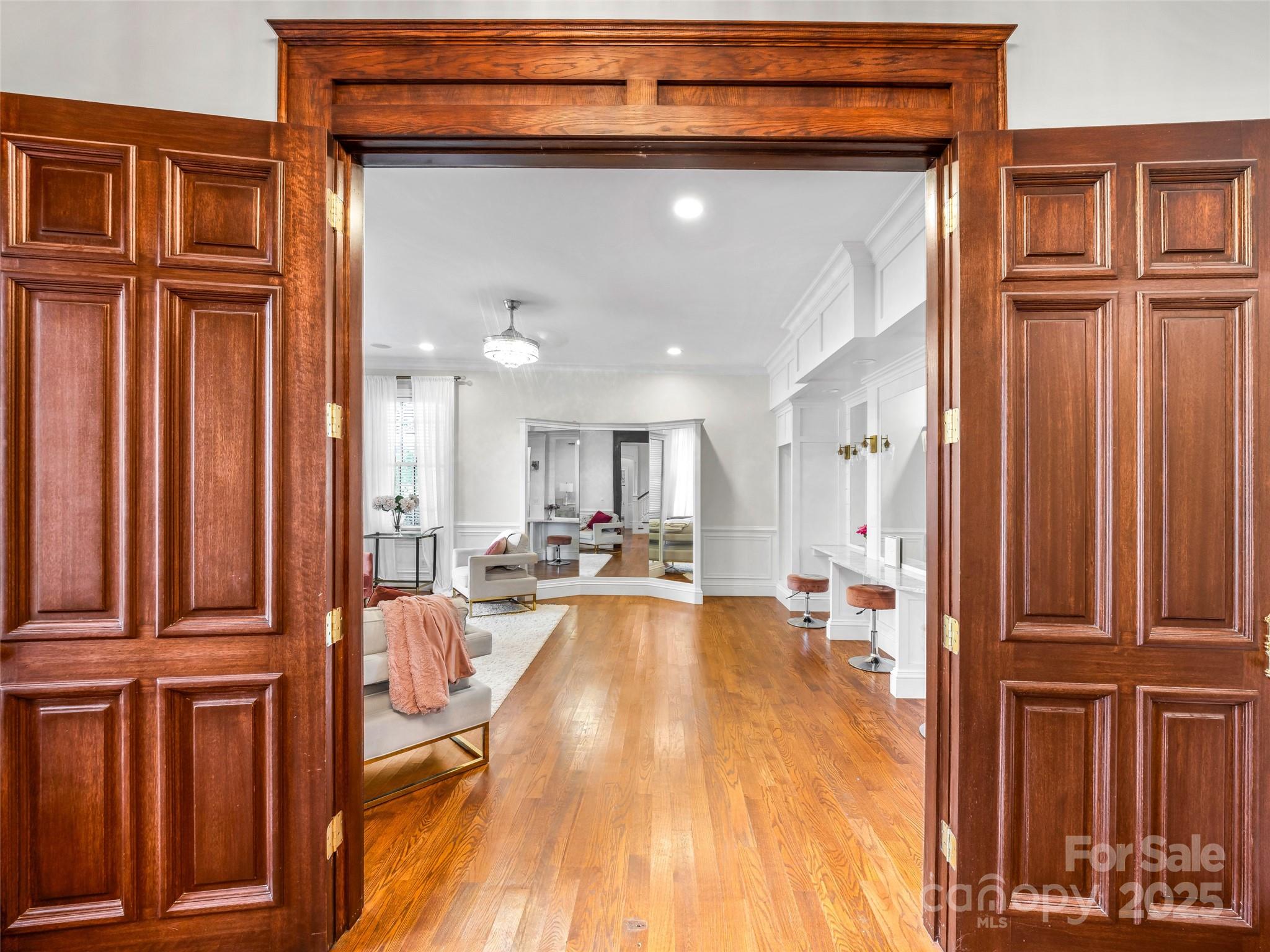 26 Cook Lane — Mills River