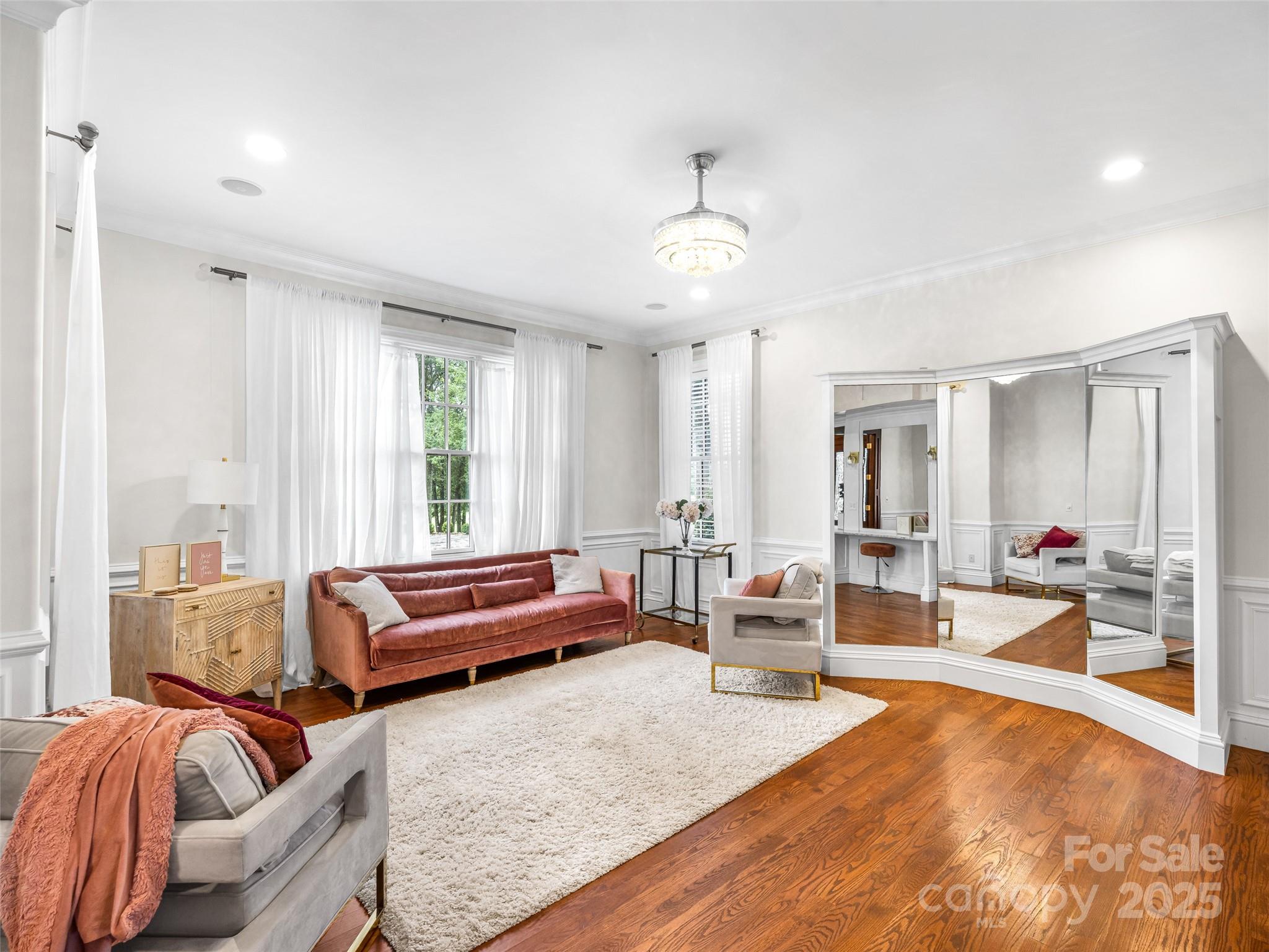 26 Cook Lane — Mills River