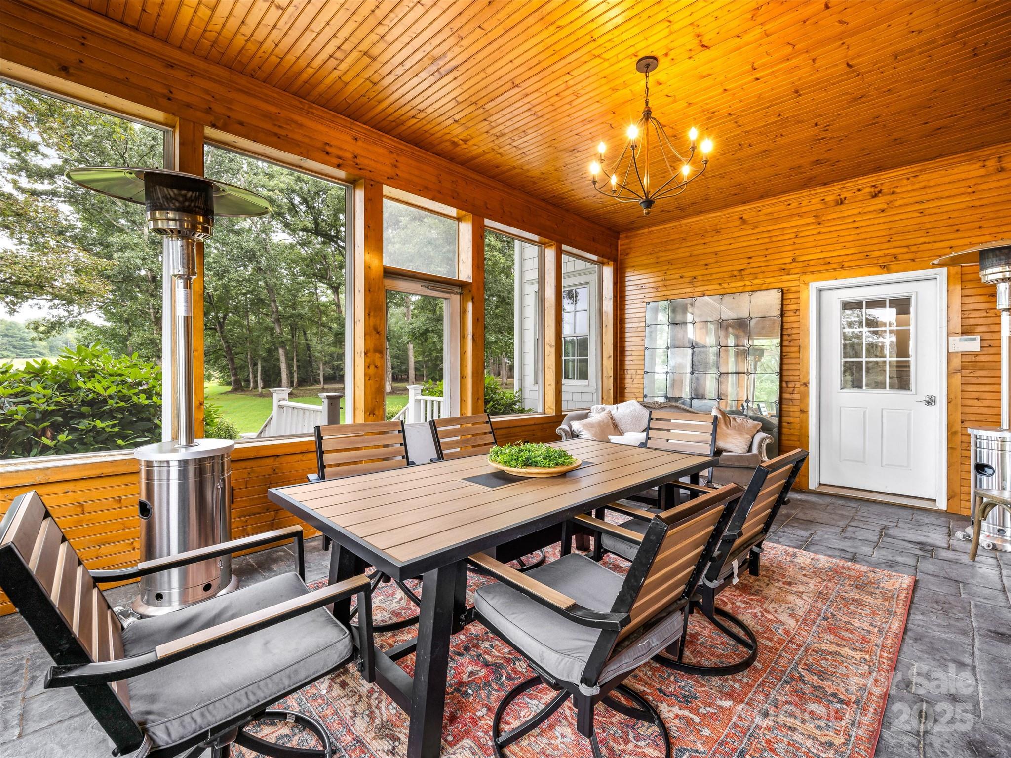 26 Cook Lane — Mills River