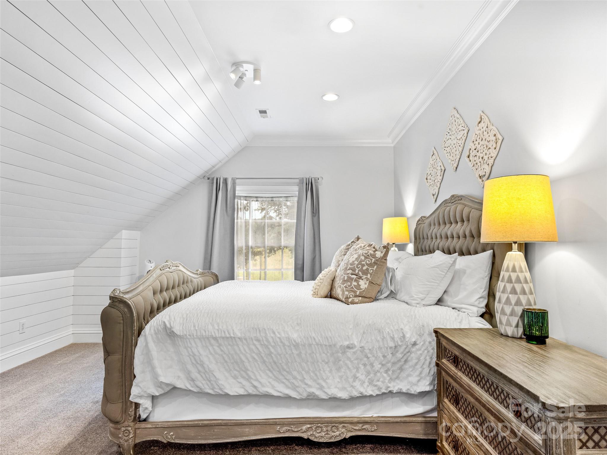 26 Cook Lane — Mills River