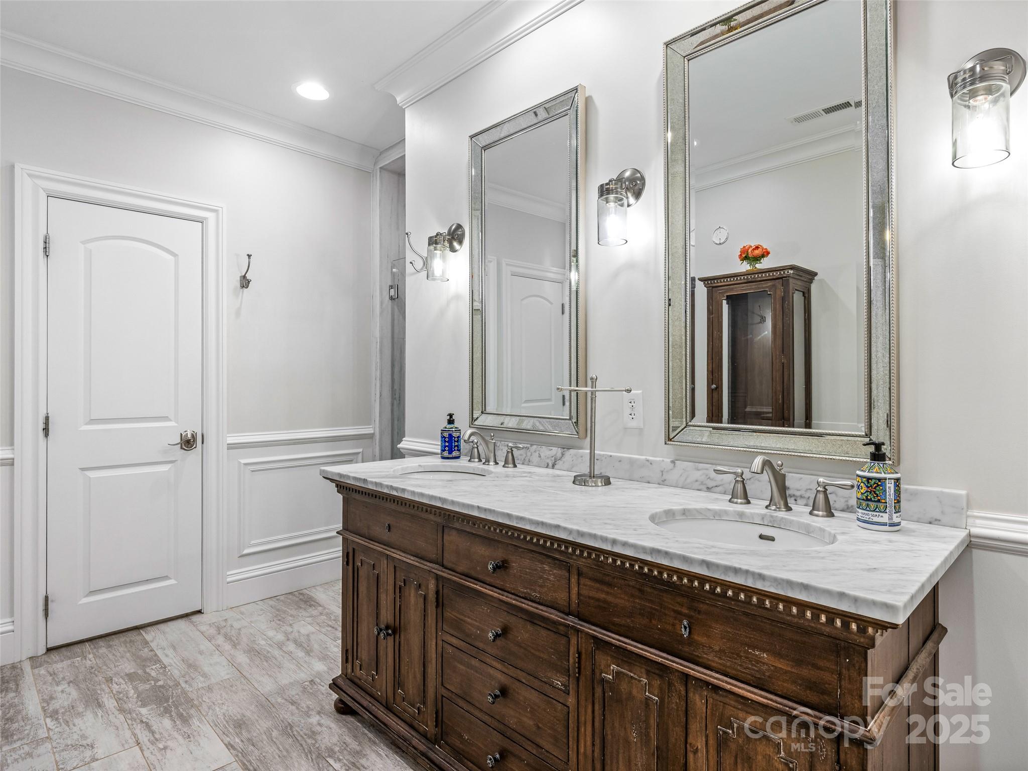 26 Cook Lane — Mills River
