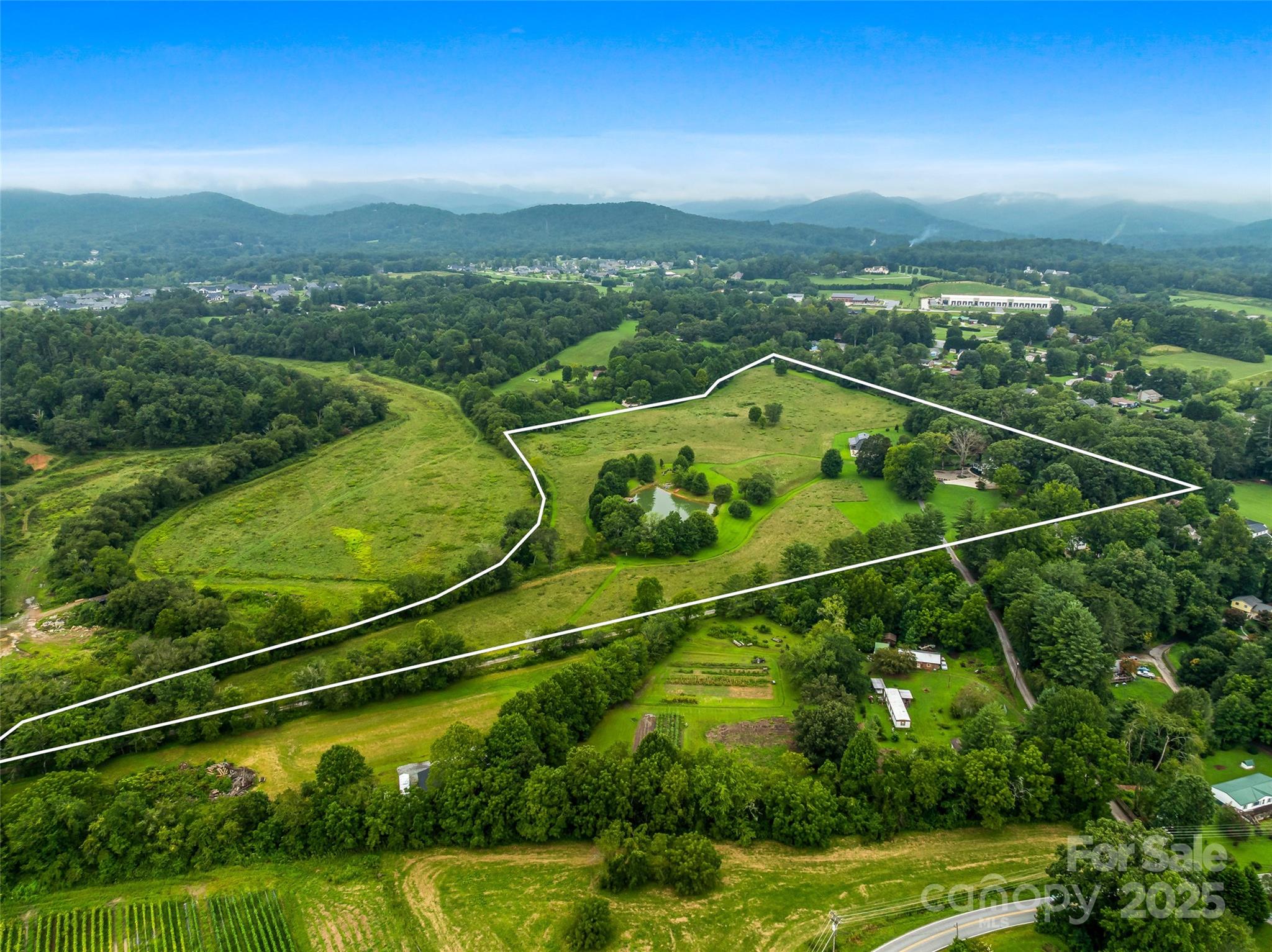 26 Cook Lane — Mills River