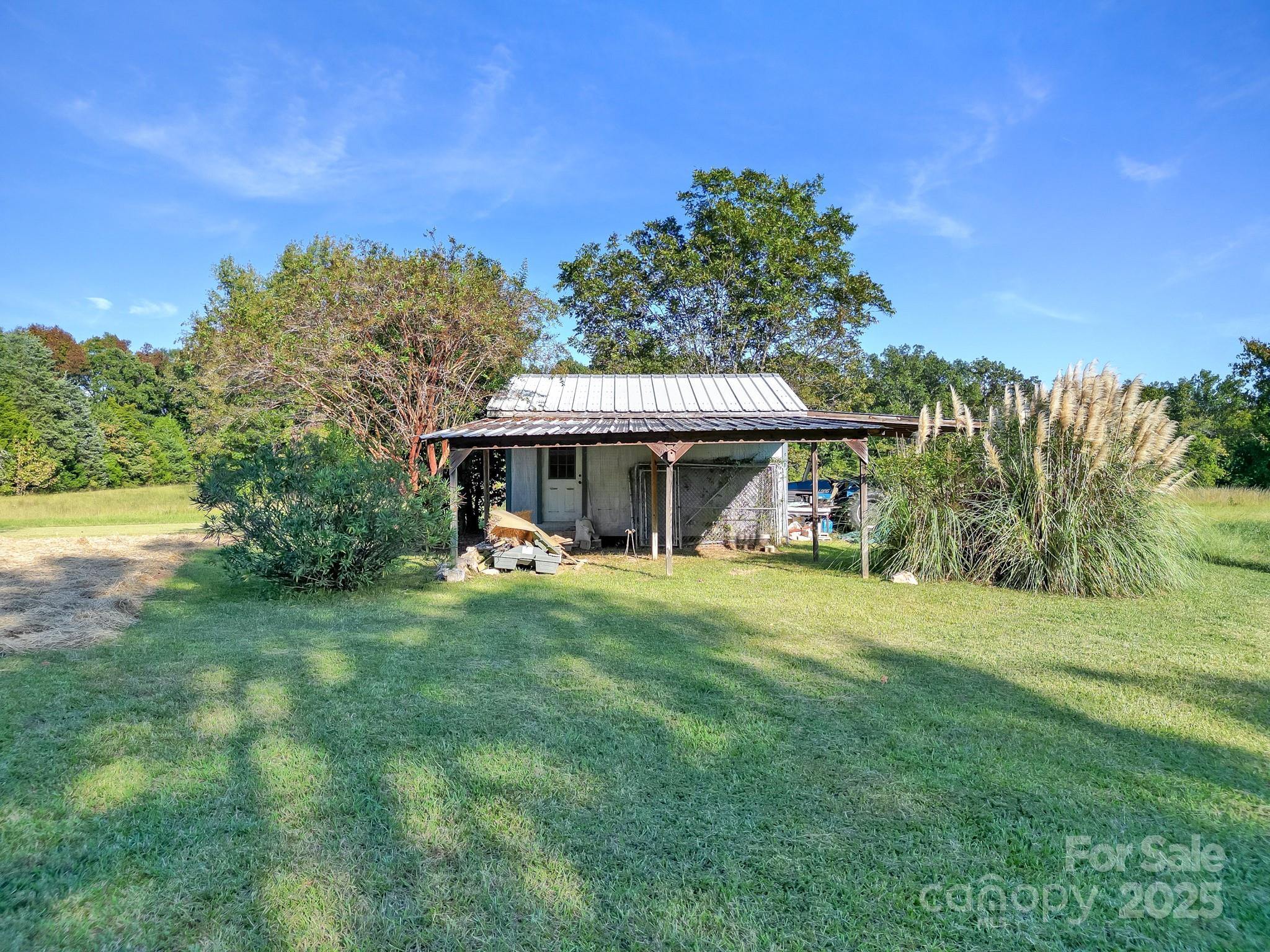 2716 Camp Creek Road — Lancaster