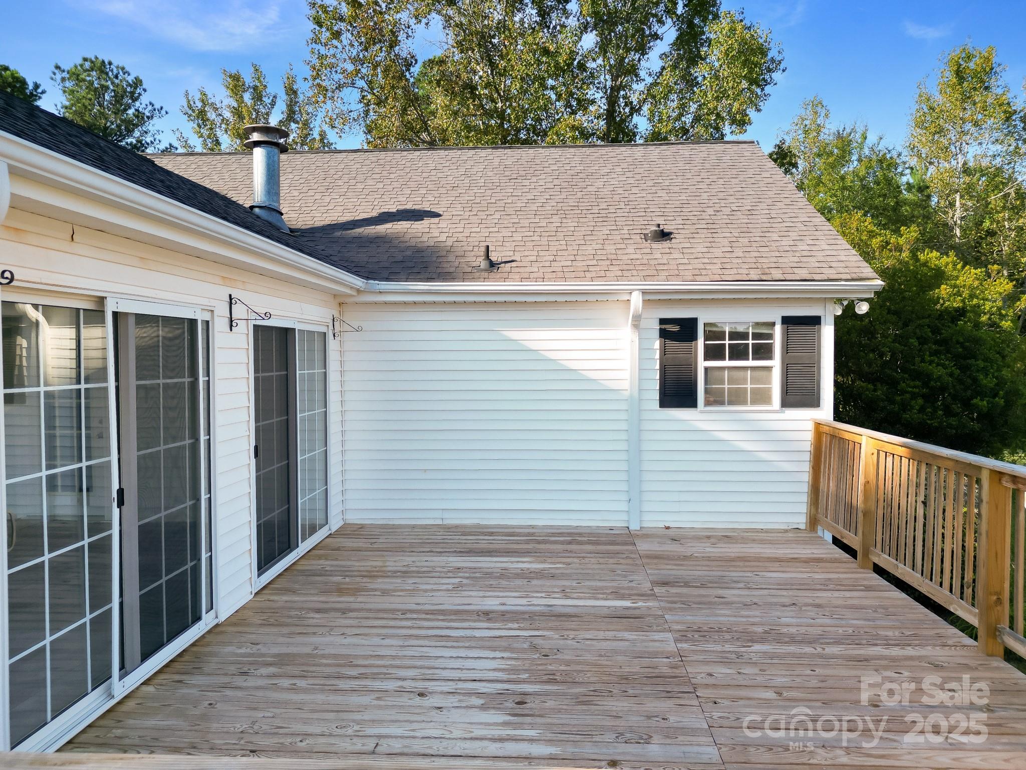 2716 Camp Creek Road — Lancaster