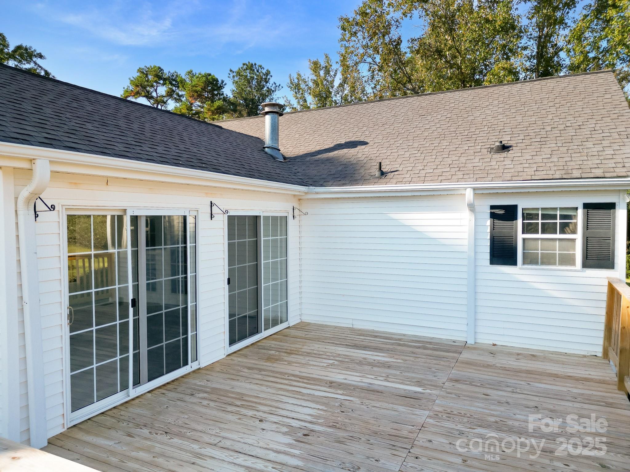 2716 Camp Creek Road — Lancaster