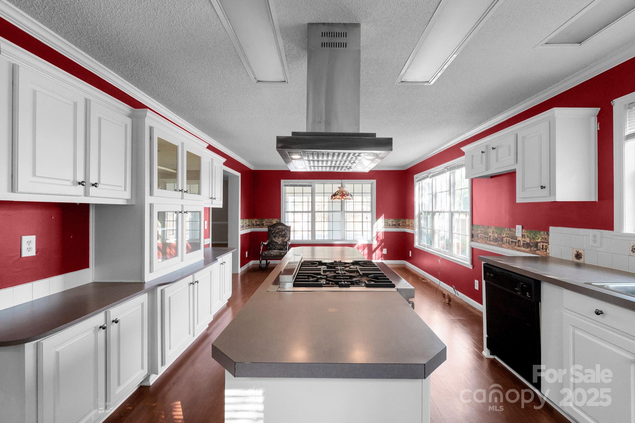 2716 Camp Creek Road — Lancaster