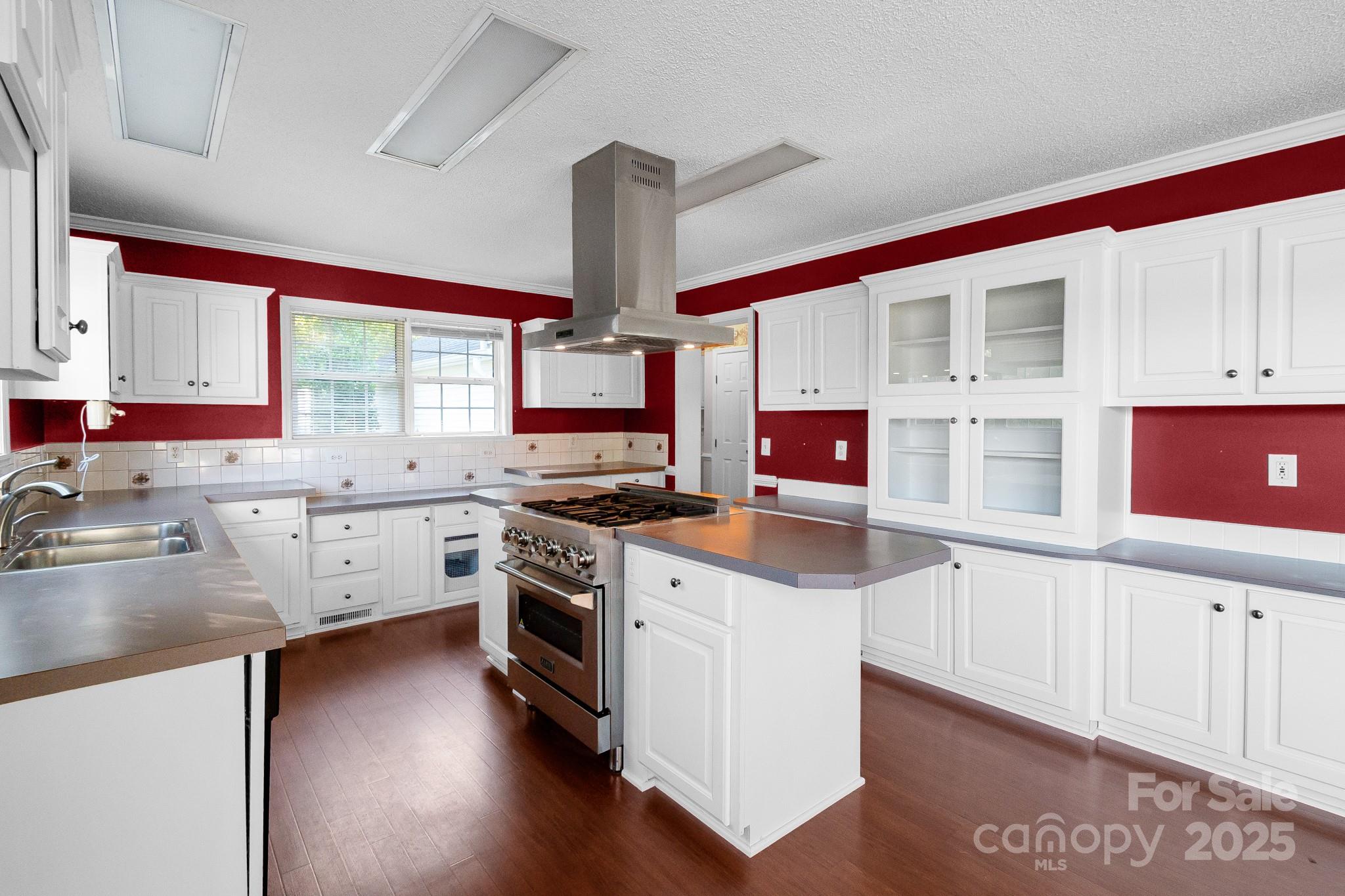 2716 Camp Creek Road — Lancaster