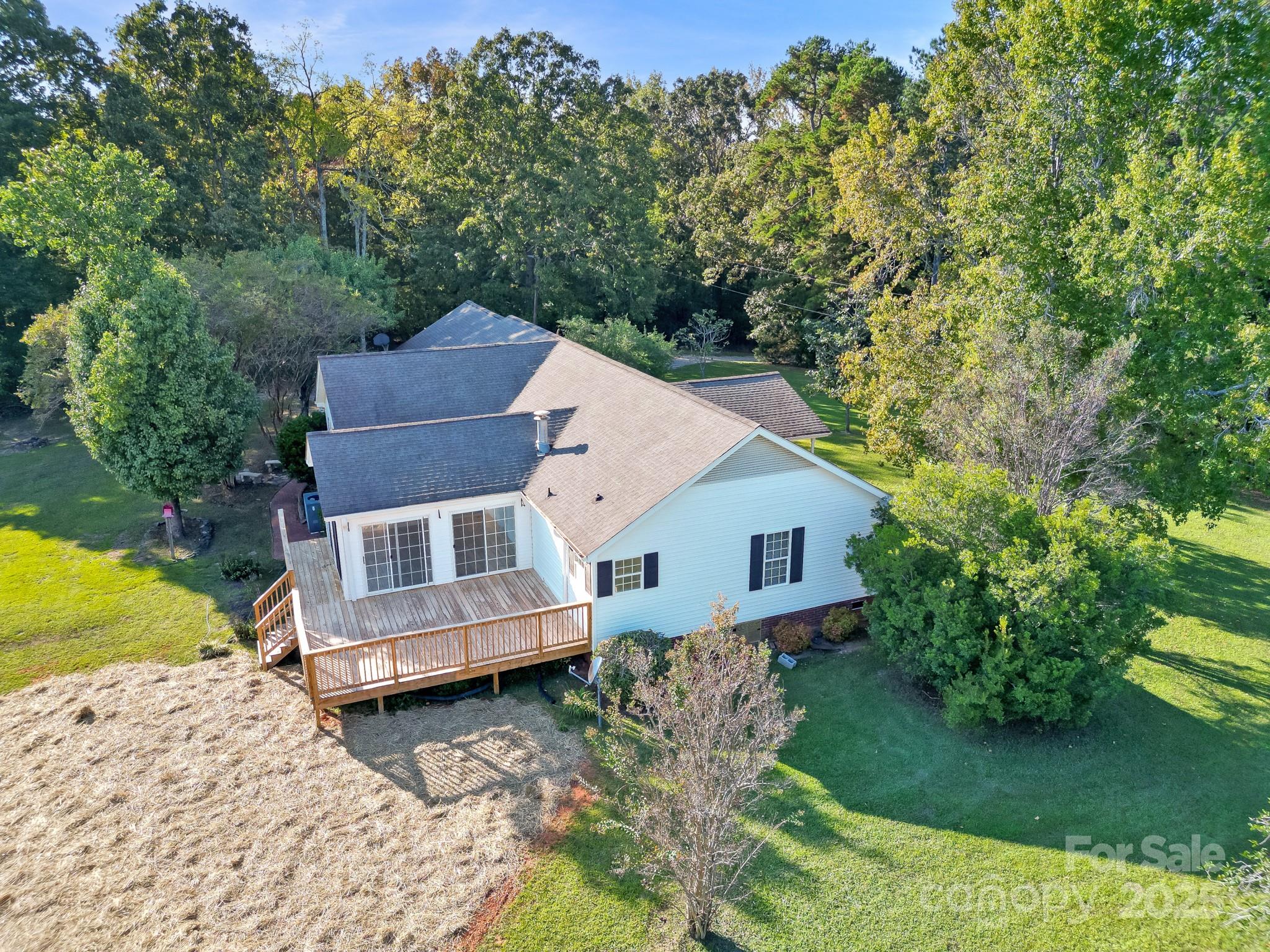 2716 Camp Creek Road — Lancaster