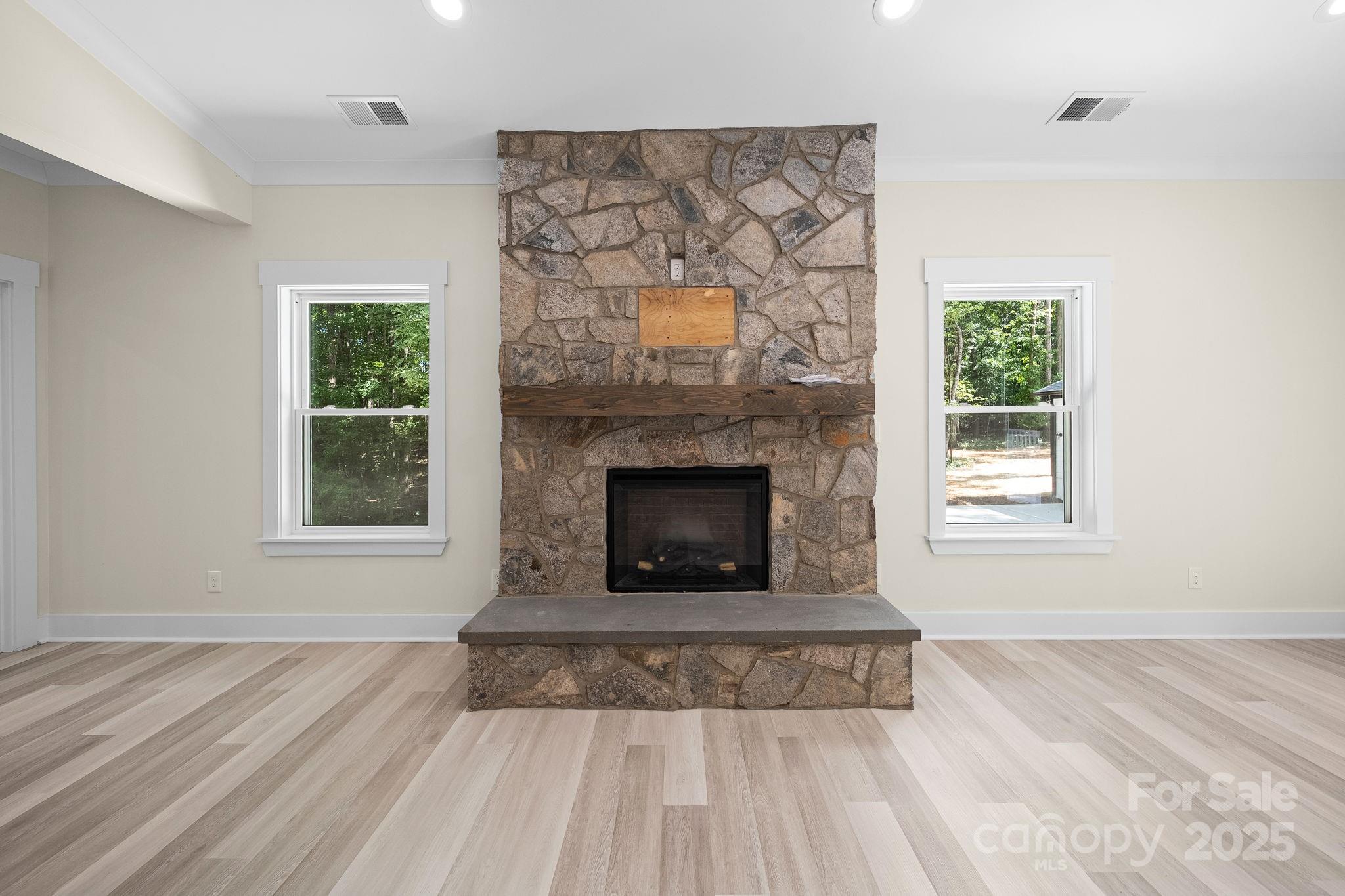 4460 R L Lane — Midland