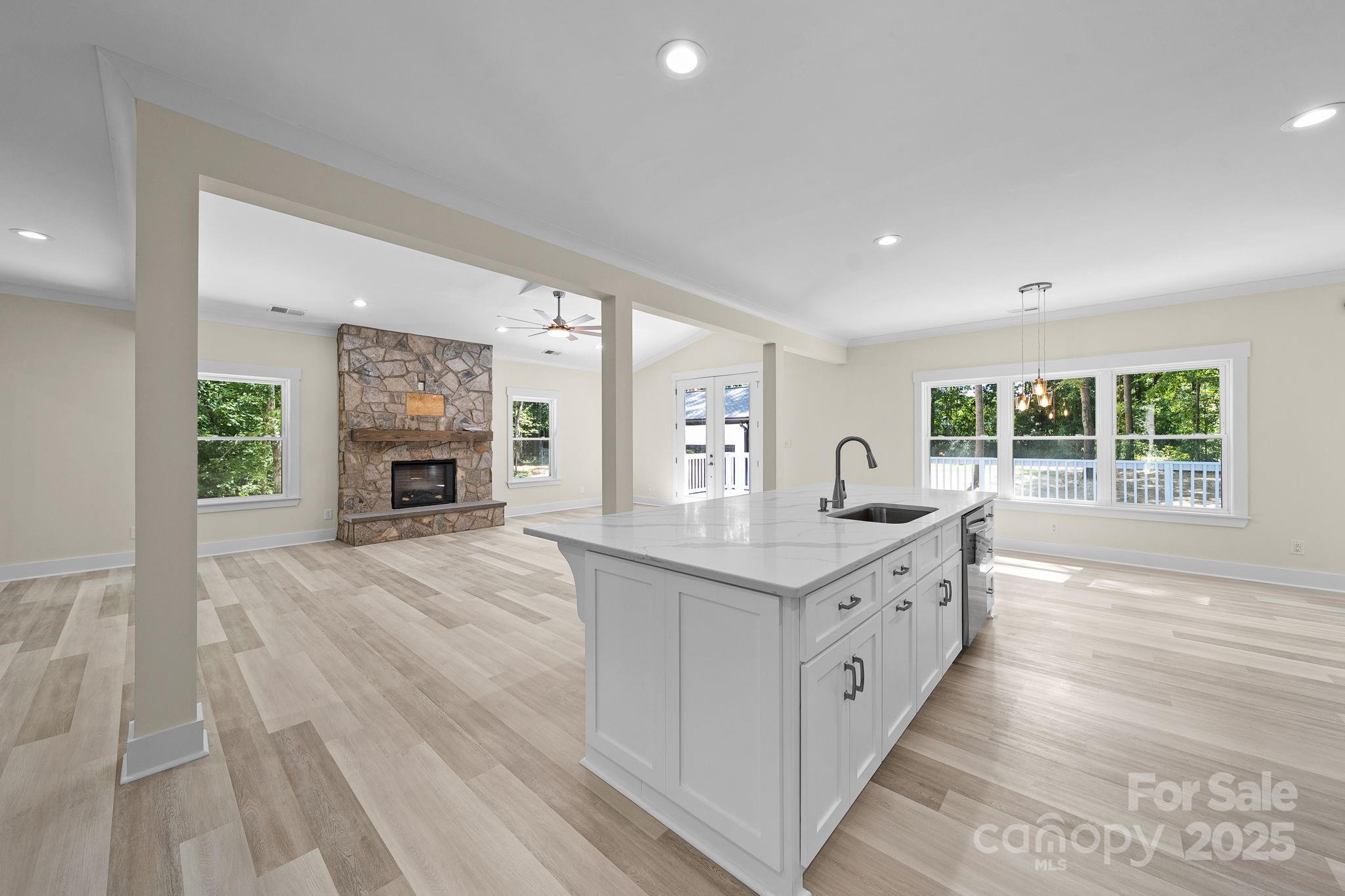4460 R L Lane — Midland