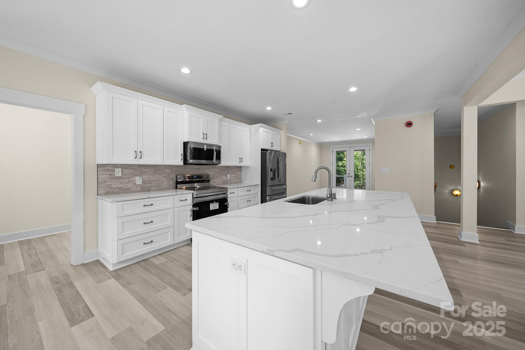4460 R L Lane — Midland