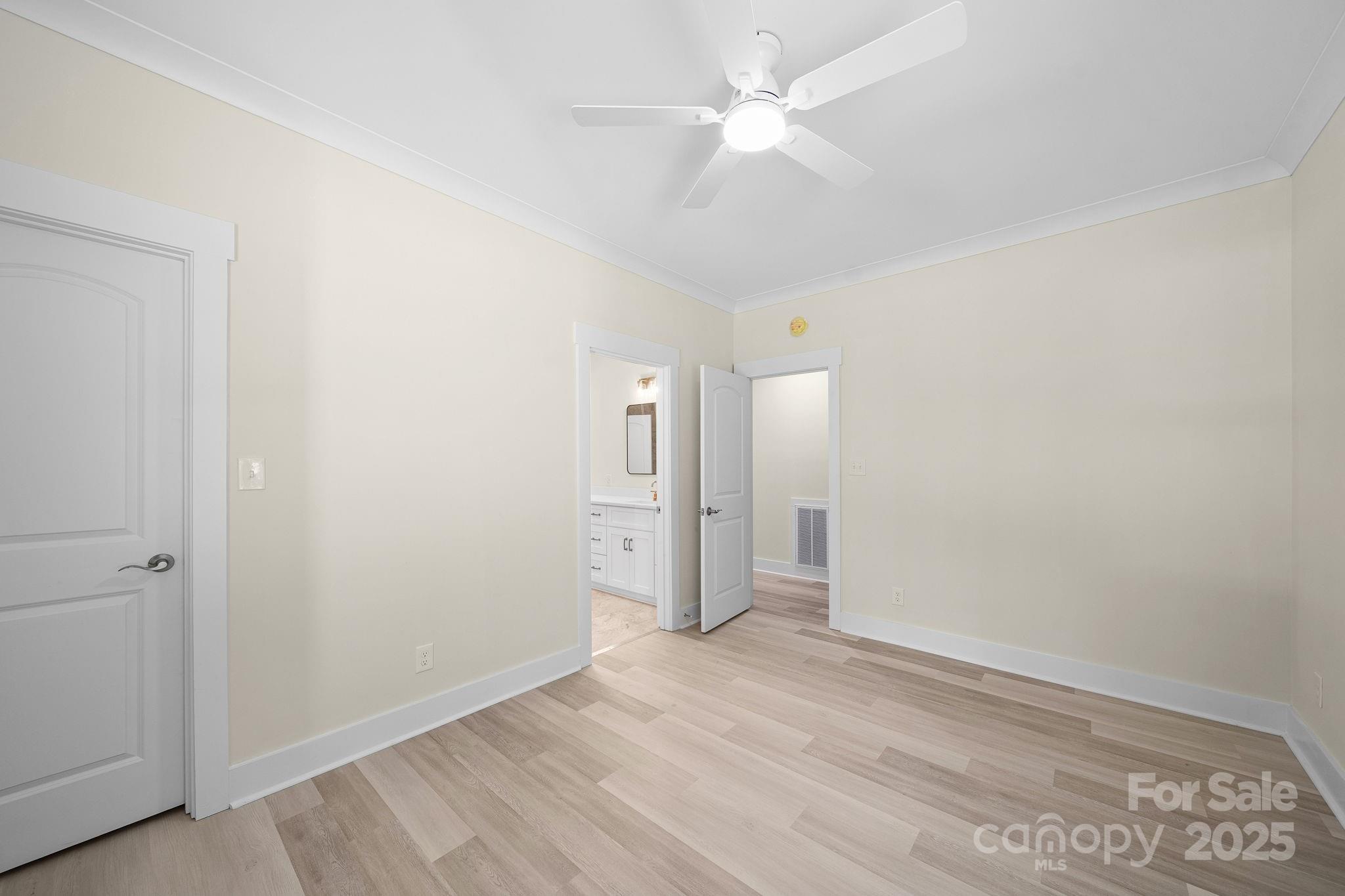 4460 R L Lane — Midland
