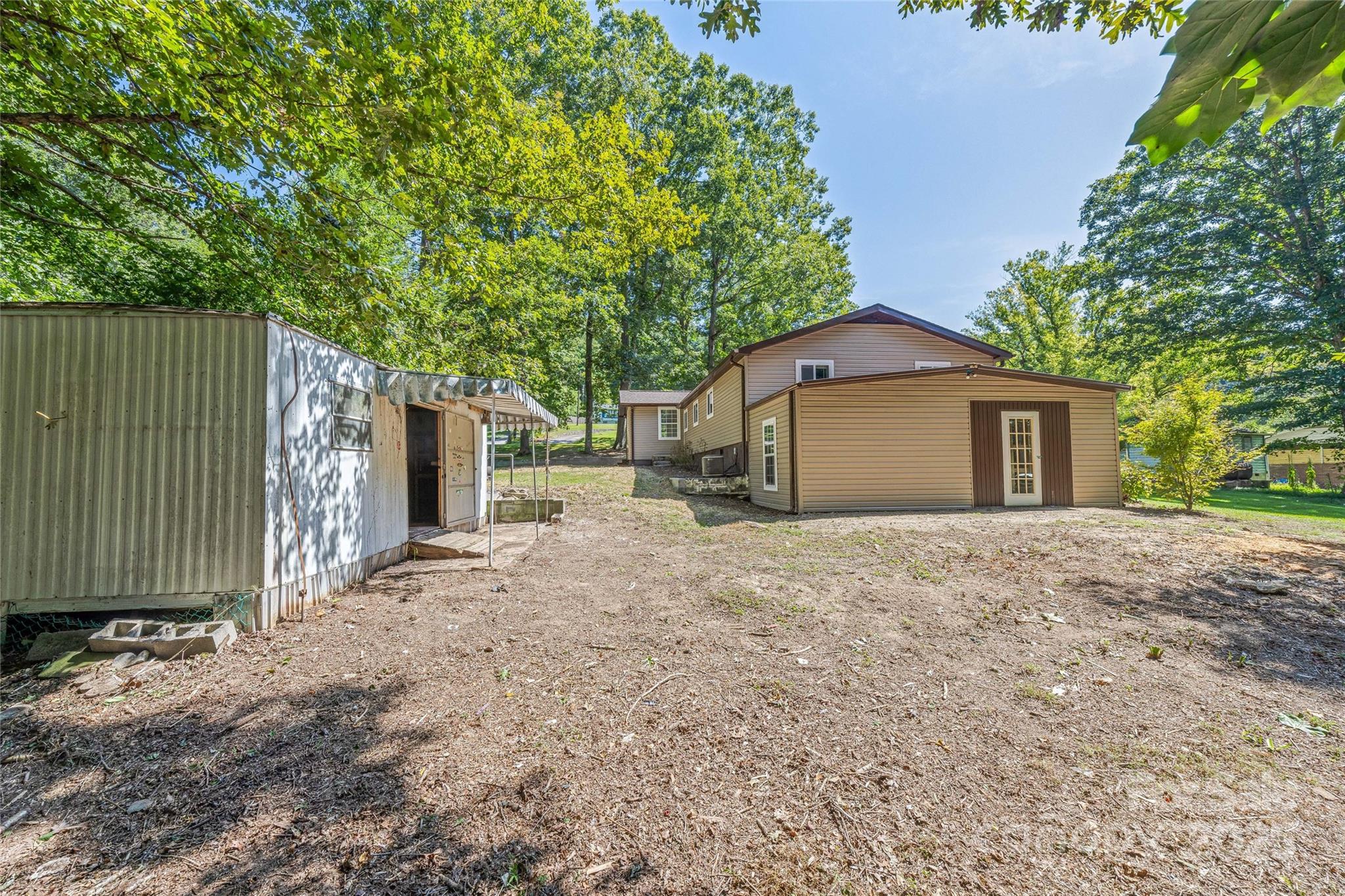 425 Lyndhurst Drive — Hendersonville