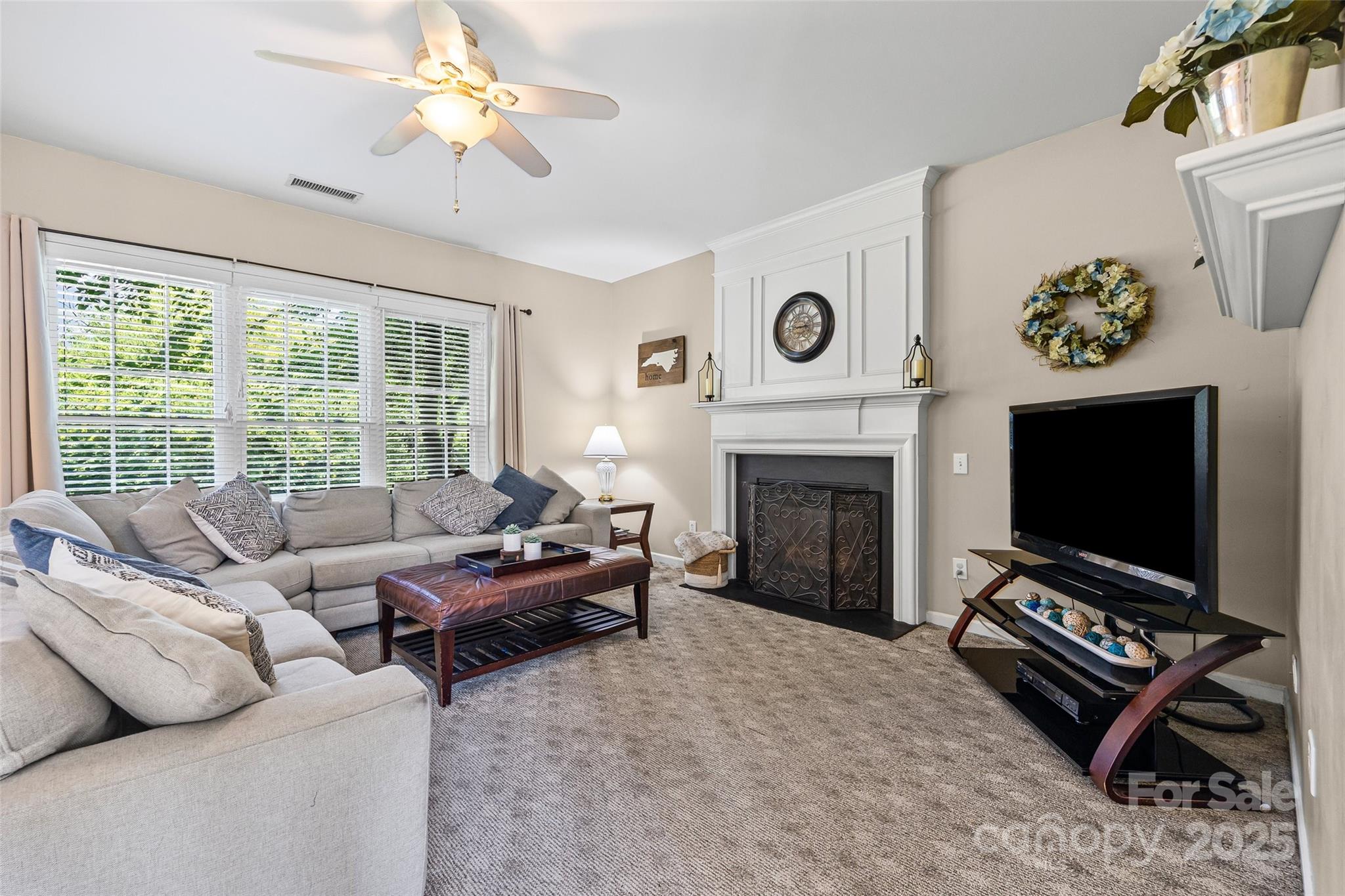 5899 Crimson Oak Court — Harrisburg