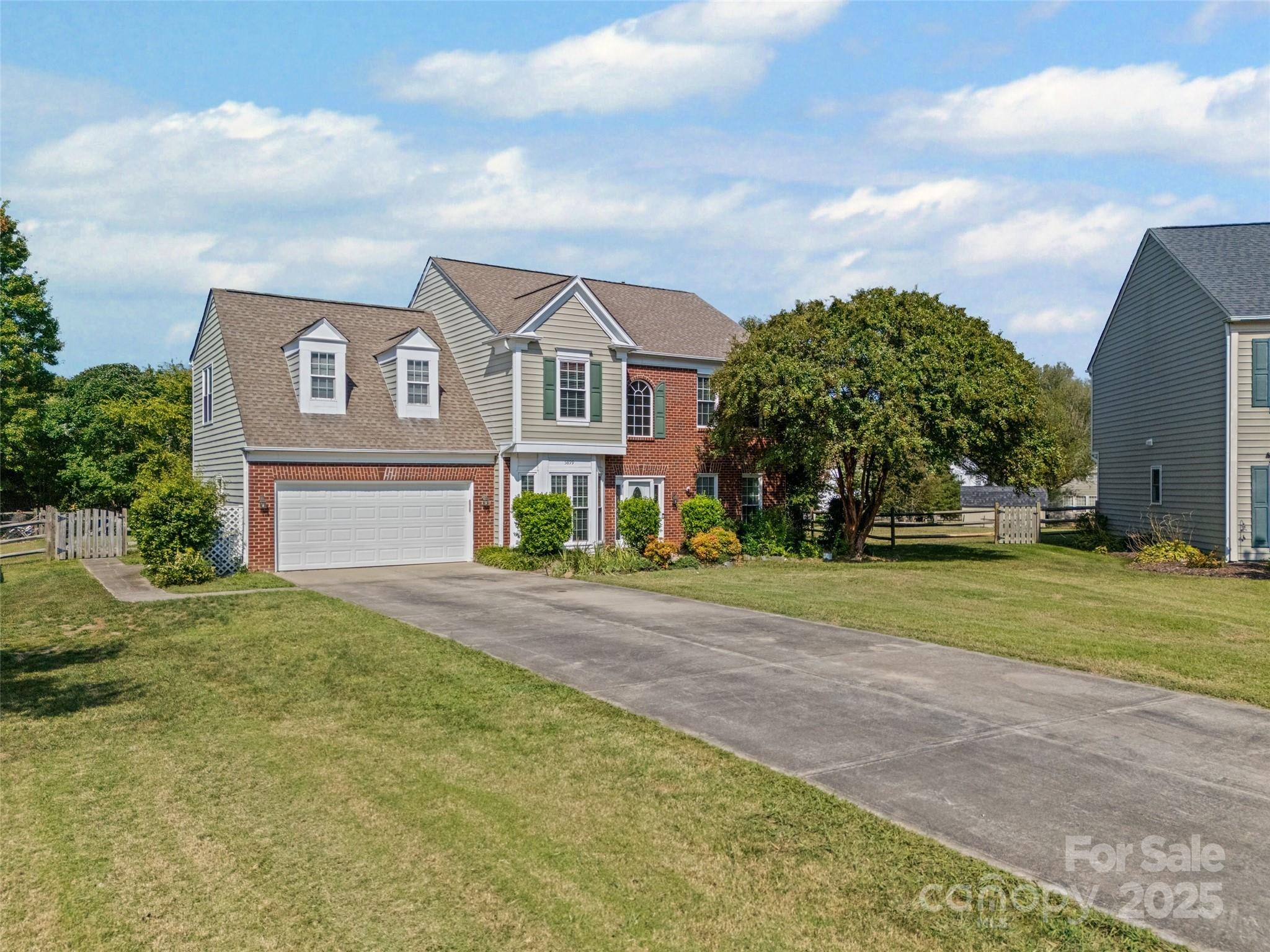 5899 Crimson Oak Court — Harrisburg