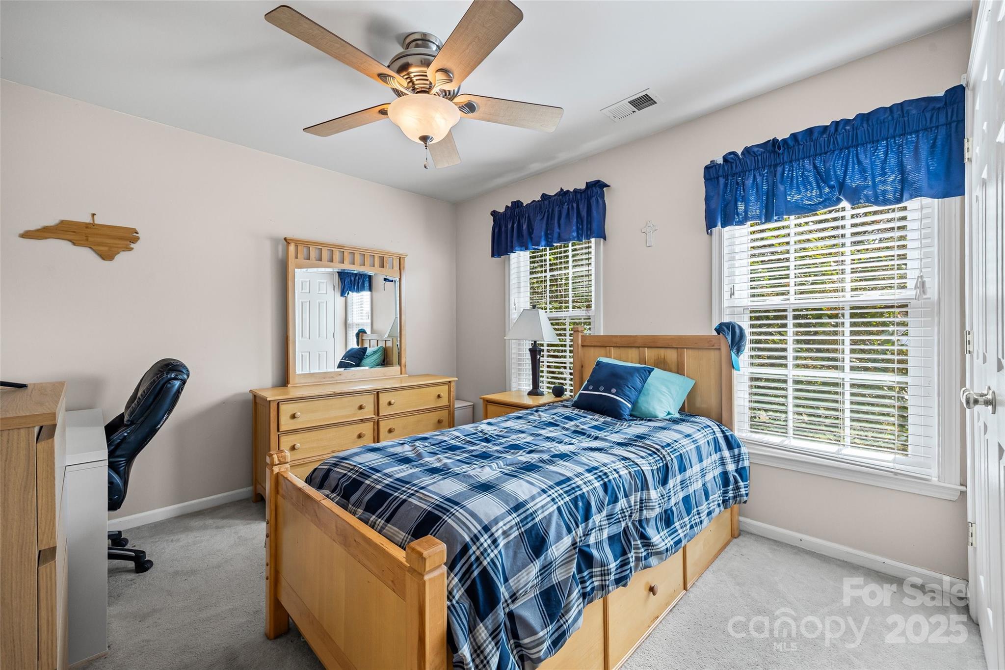 5899 Crimson Oak Court — Harrisburg