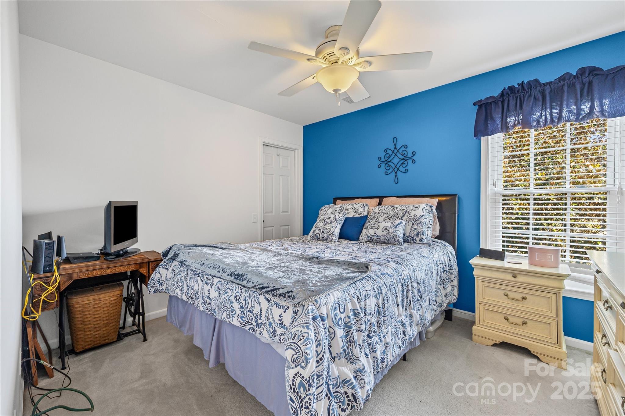 5899 Crimson Oak Court — Harrisburg