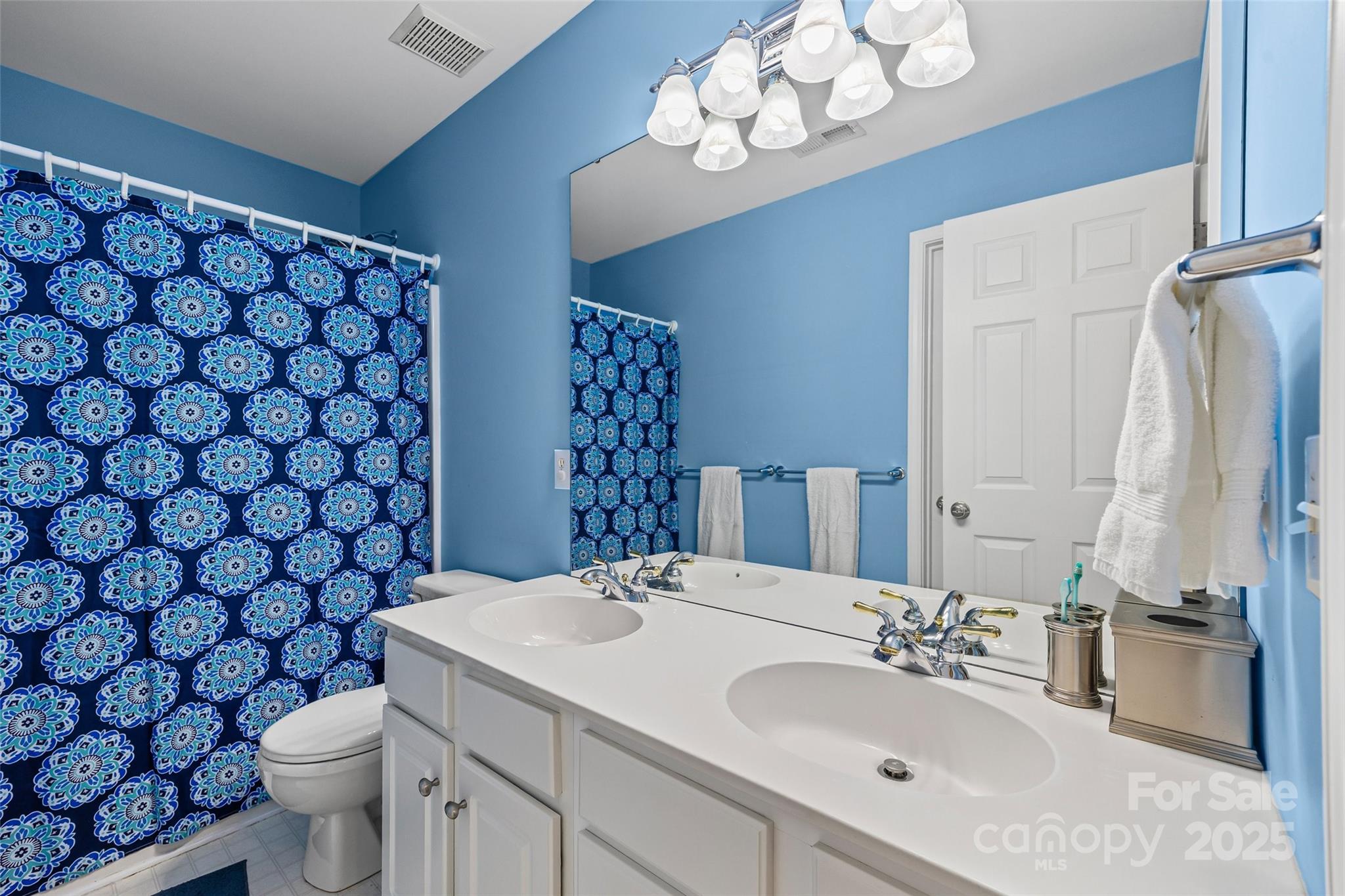 5899 Crimson Oak Court — Harrisburg