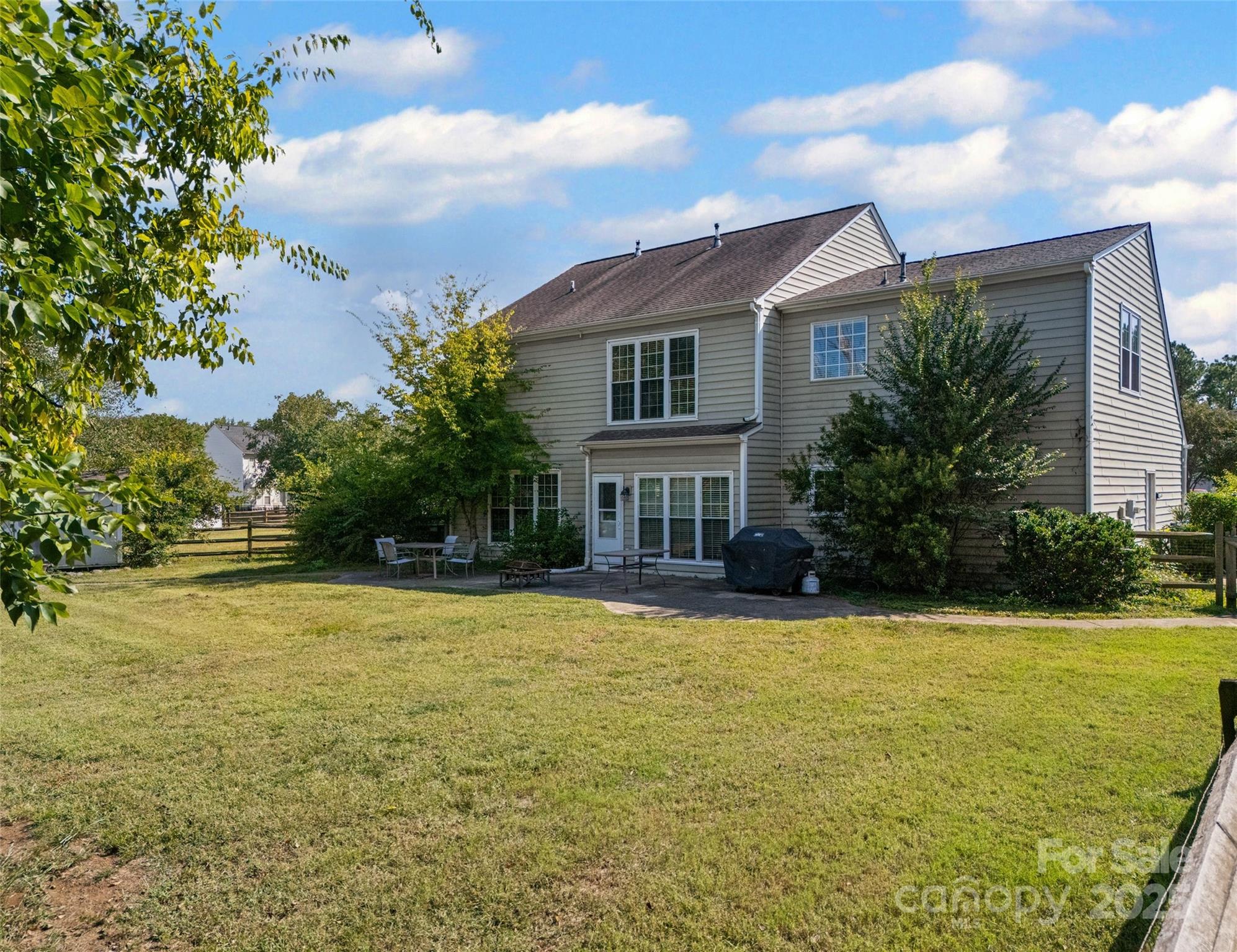5899 Crimson Oak Court — Harrisburg
