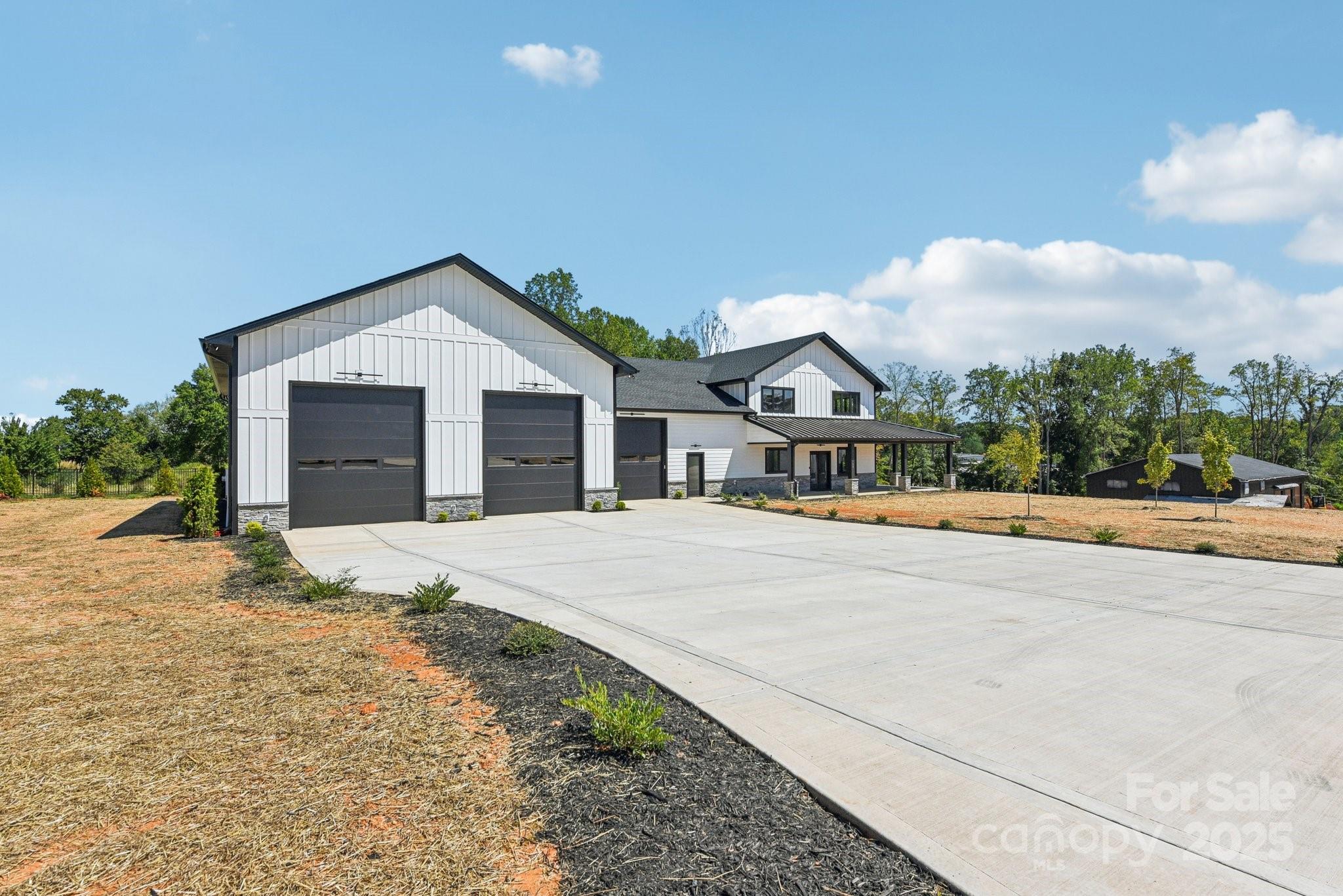 109 Winners Circle — Mooresville