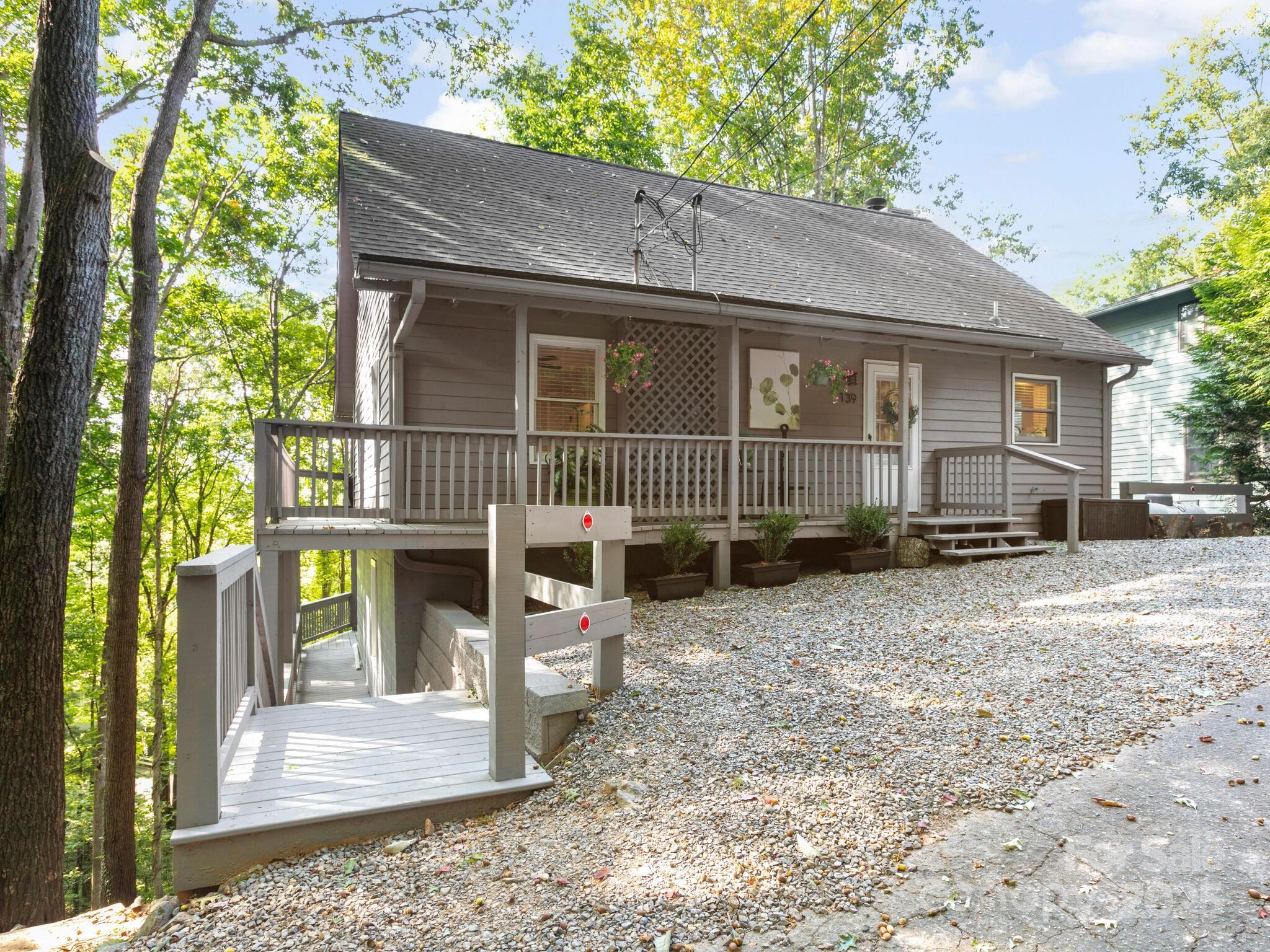 139 Kammerer Drive — Waynesville