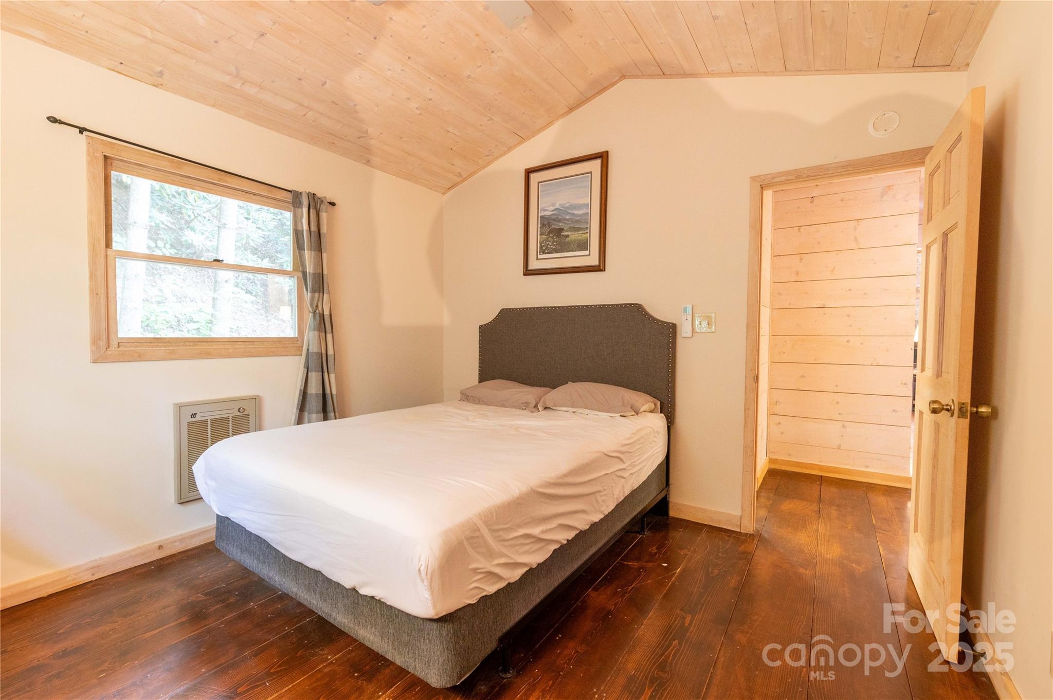479 Big Ridge Road — Burnsville