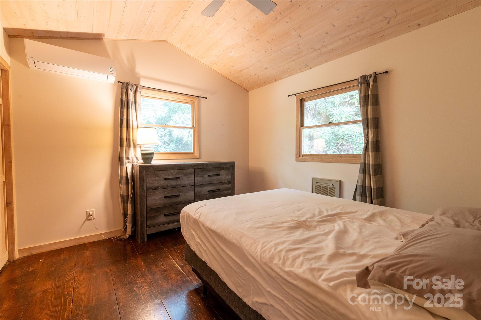 479 Big Ridge Road — Burnsville