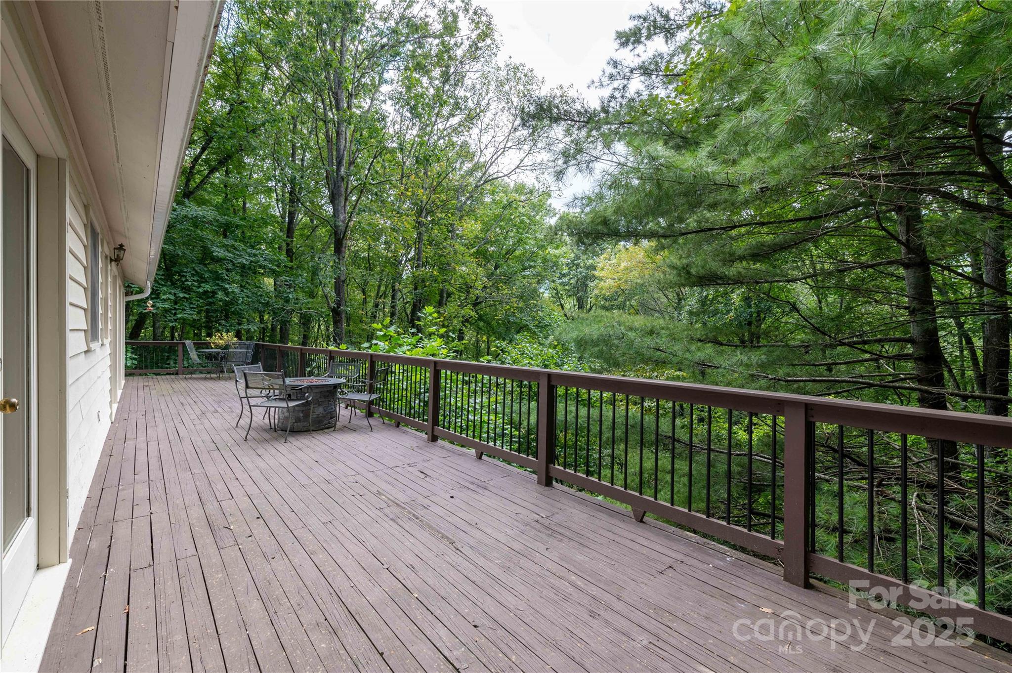 479 Big Ridge Road — Burnsville