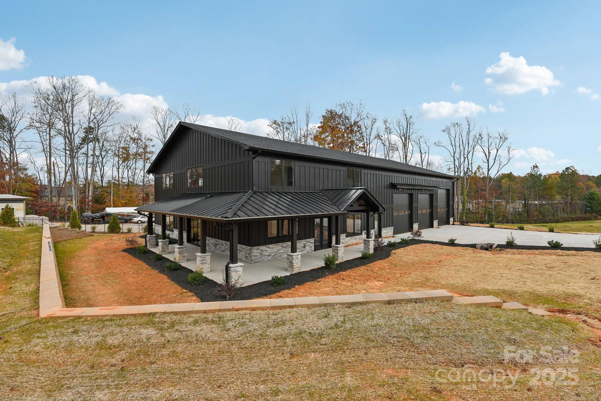 121 Winners Circle — Mooresville