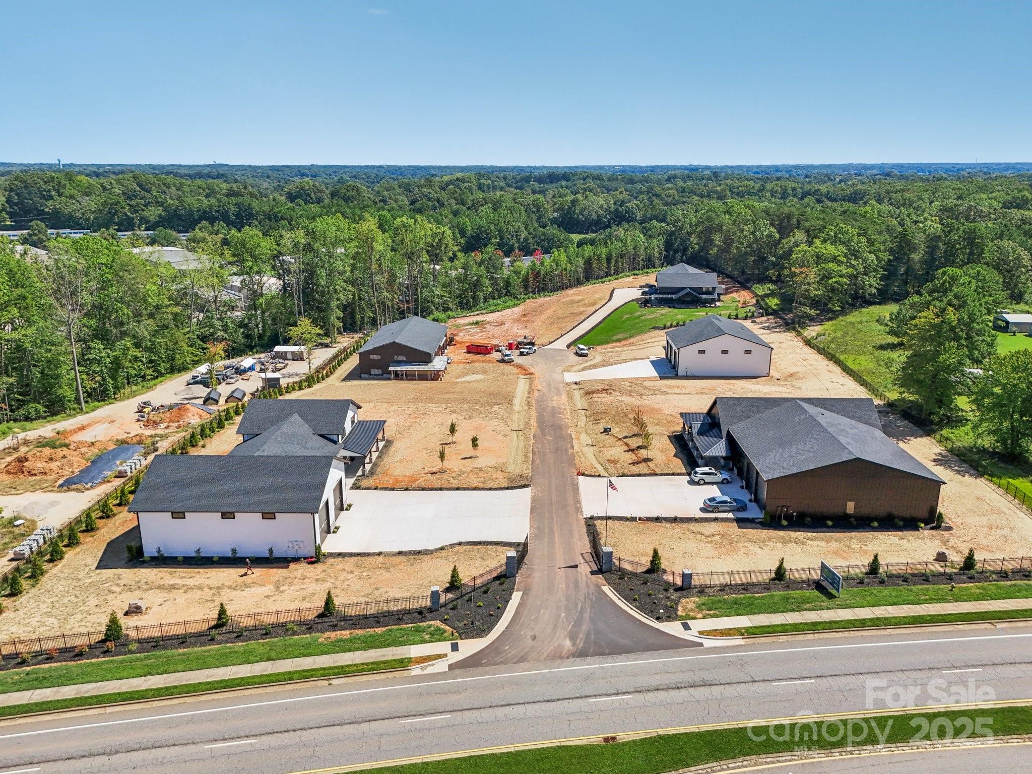 121 Winners Circle — Mooresville