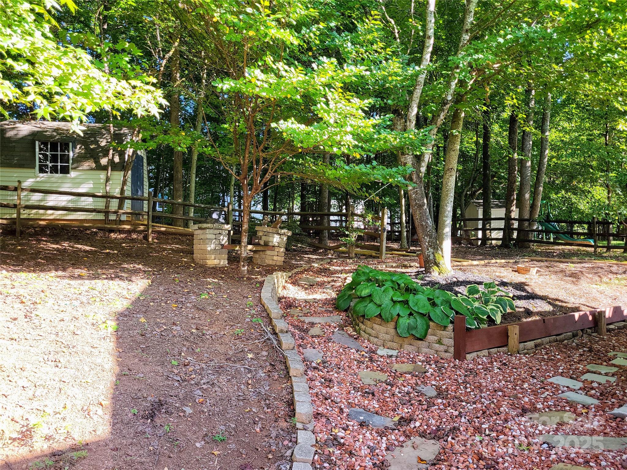 140 Flowering Grove Lane — Mooresville