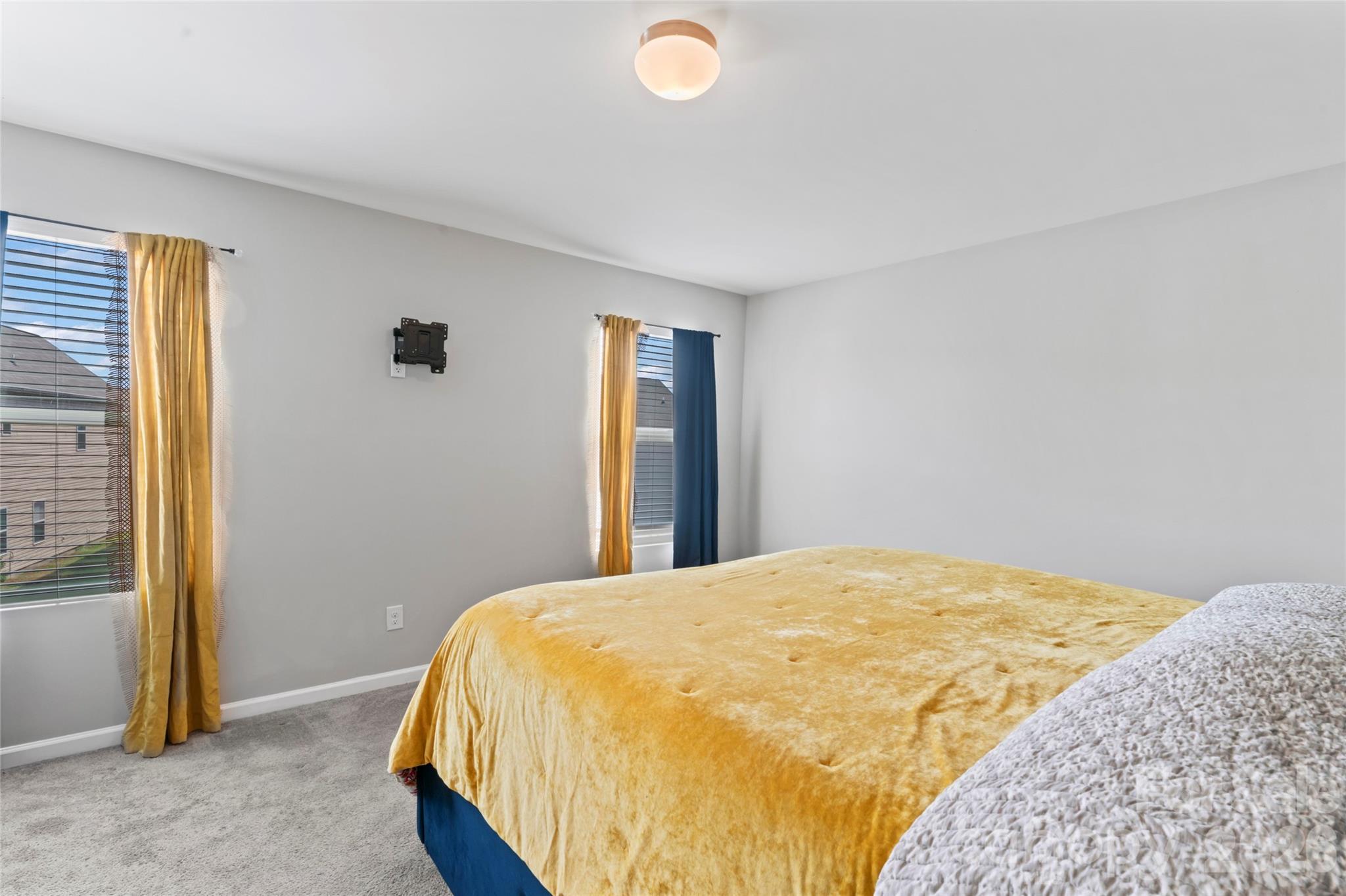 12561 Garron Road — Midland