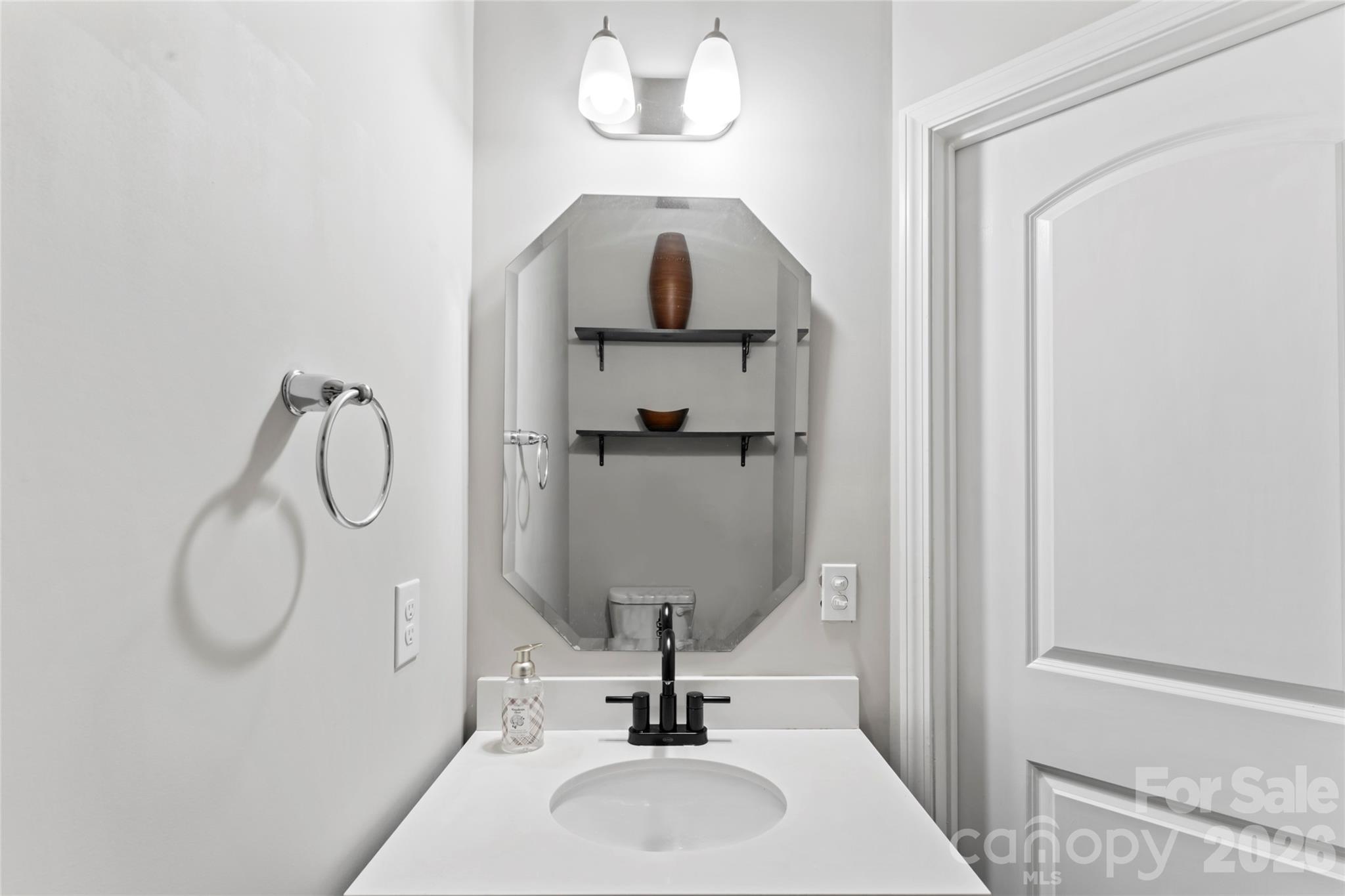 12561 Garron Road — Midland