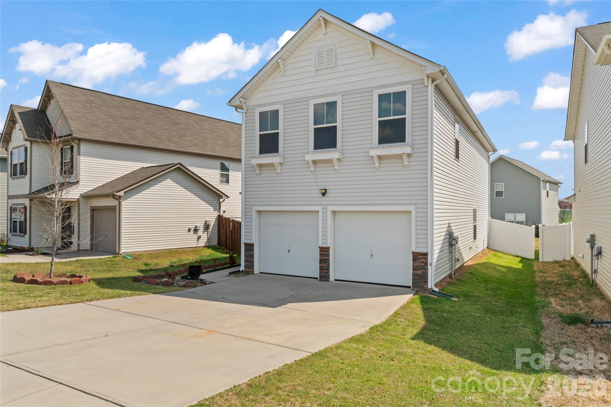 12561 Garron Road — Midland