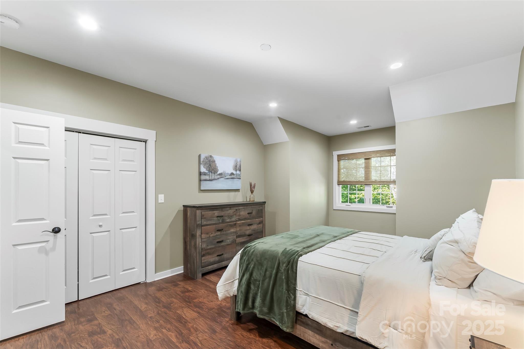 90 Clinchfield Gap Road — Marion