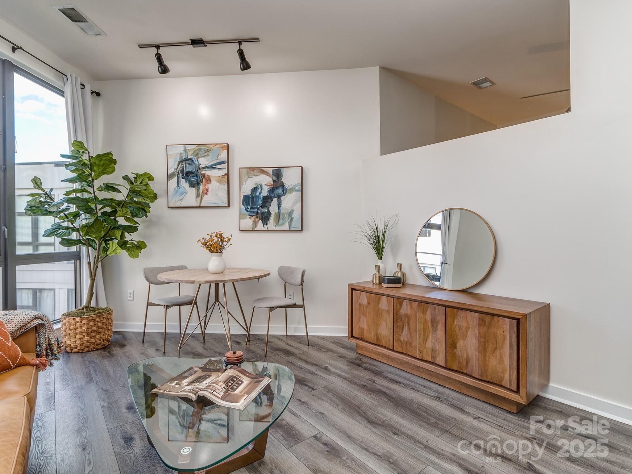 525 E Sixth Street #407 — Charlotte