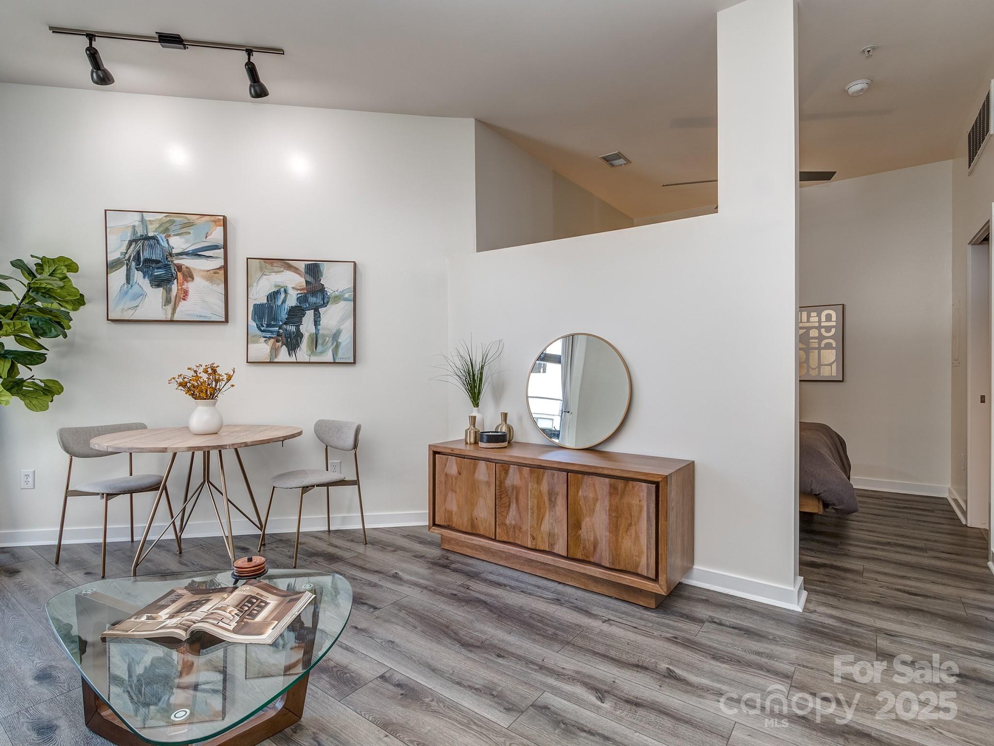 525 E Sixth Street #407 — Charlotte