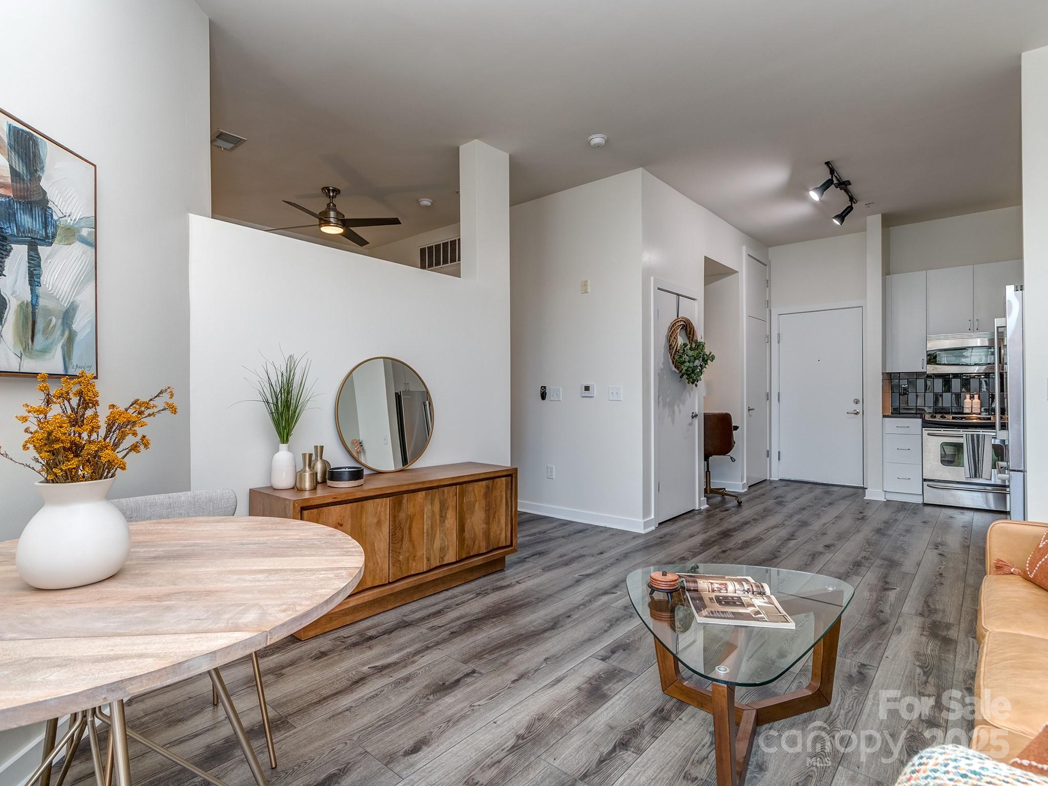 525 E Sixth Street #407 — Charlotte